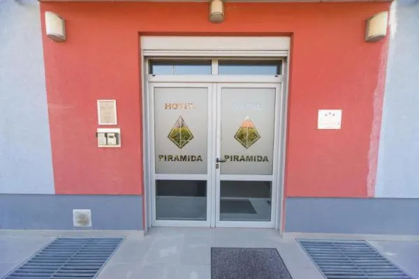 Hotel Piramida