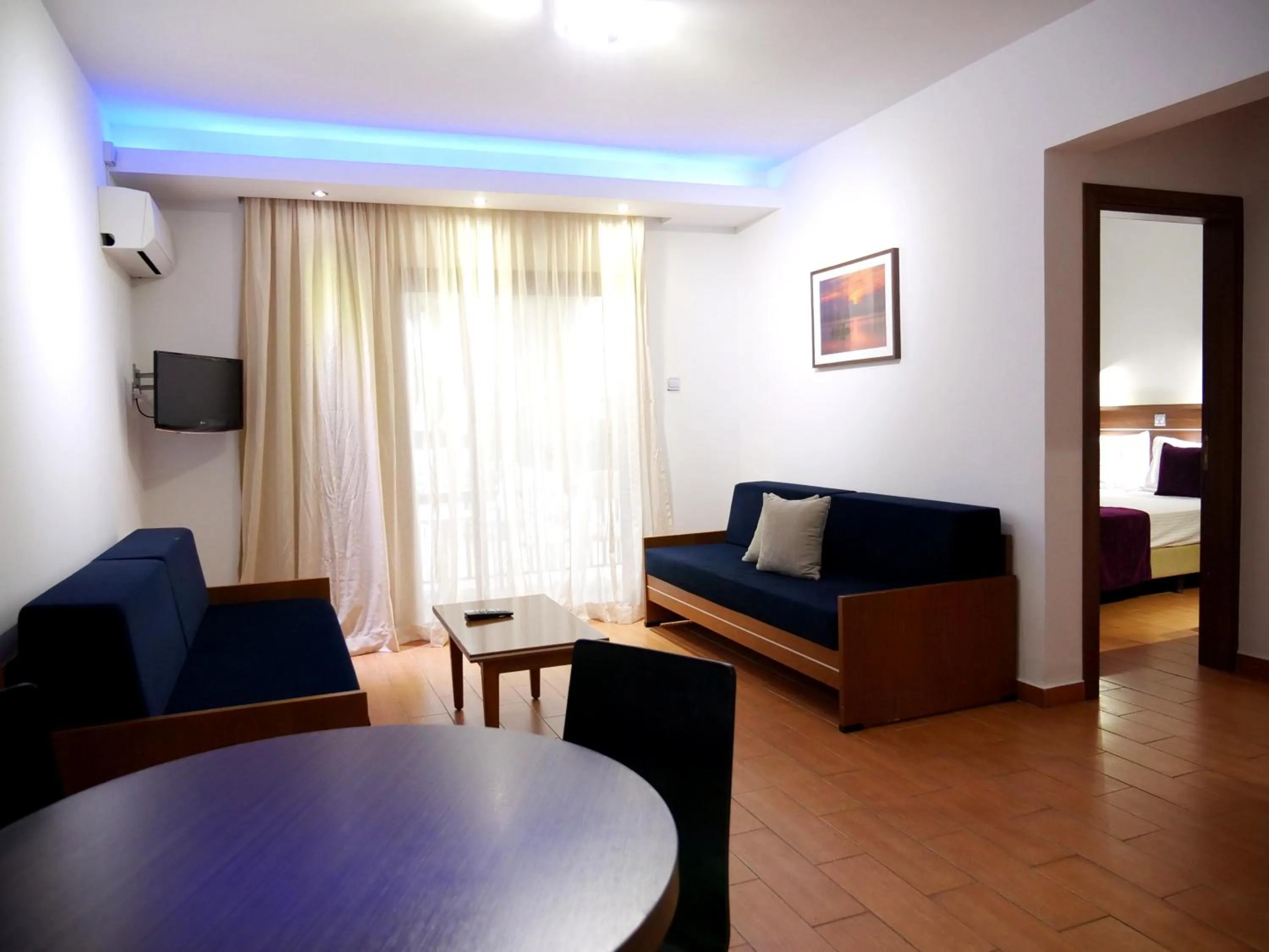 Living room in Amethyst Napa Hotel & Spa