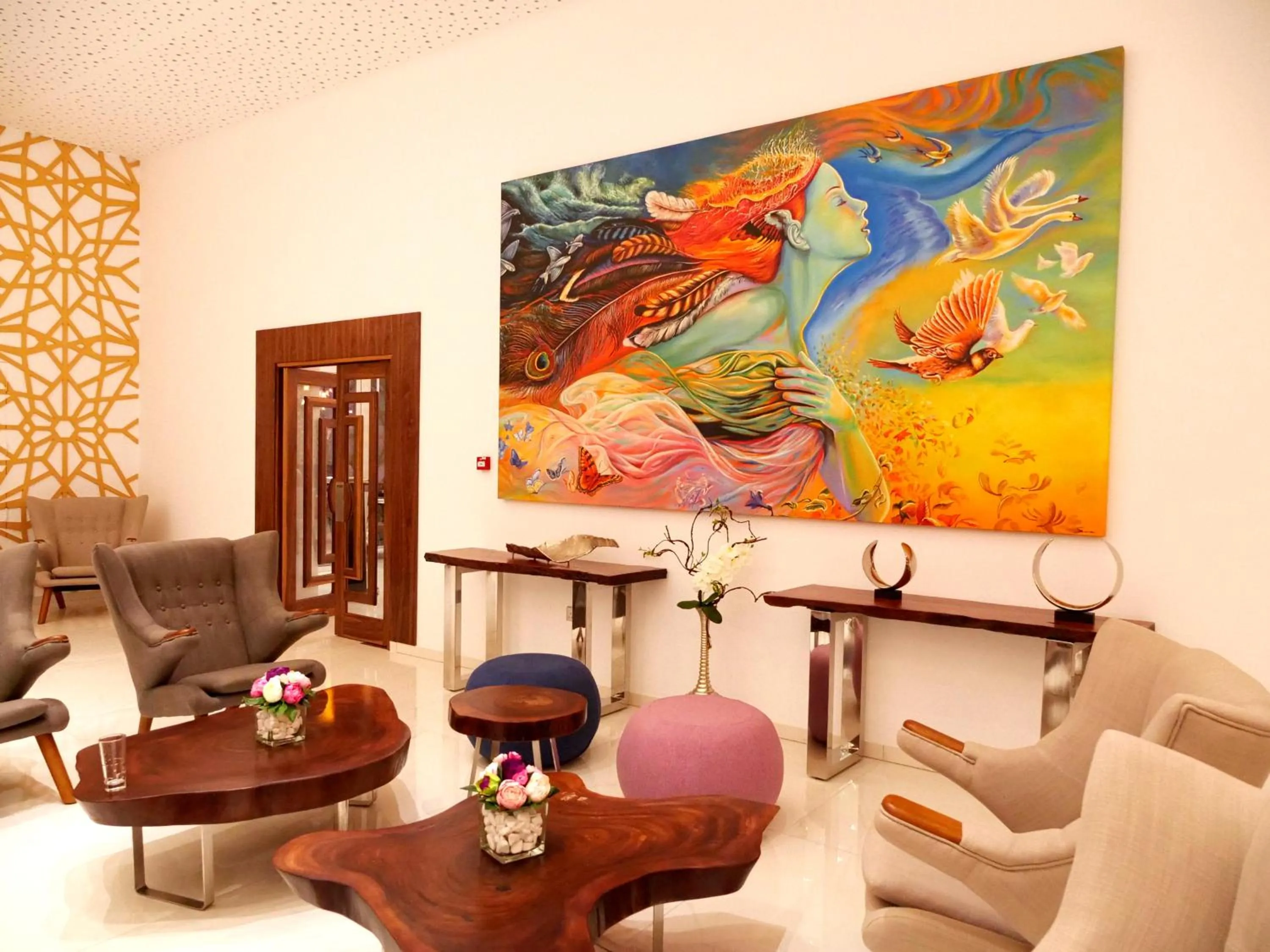 Lounge or bar in Amethyst Napa Hotel & Spa