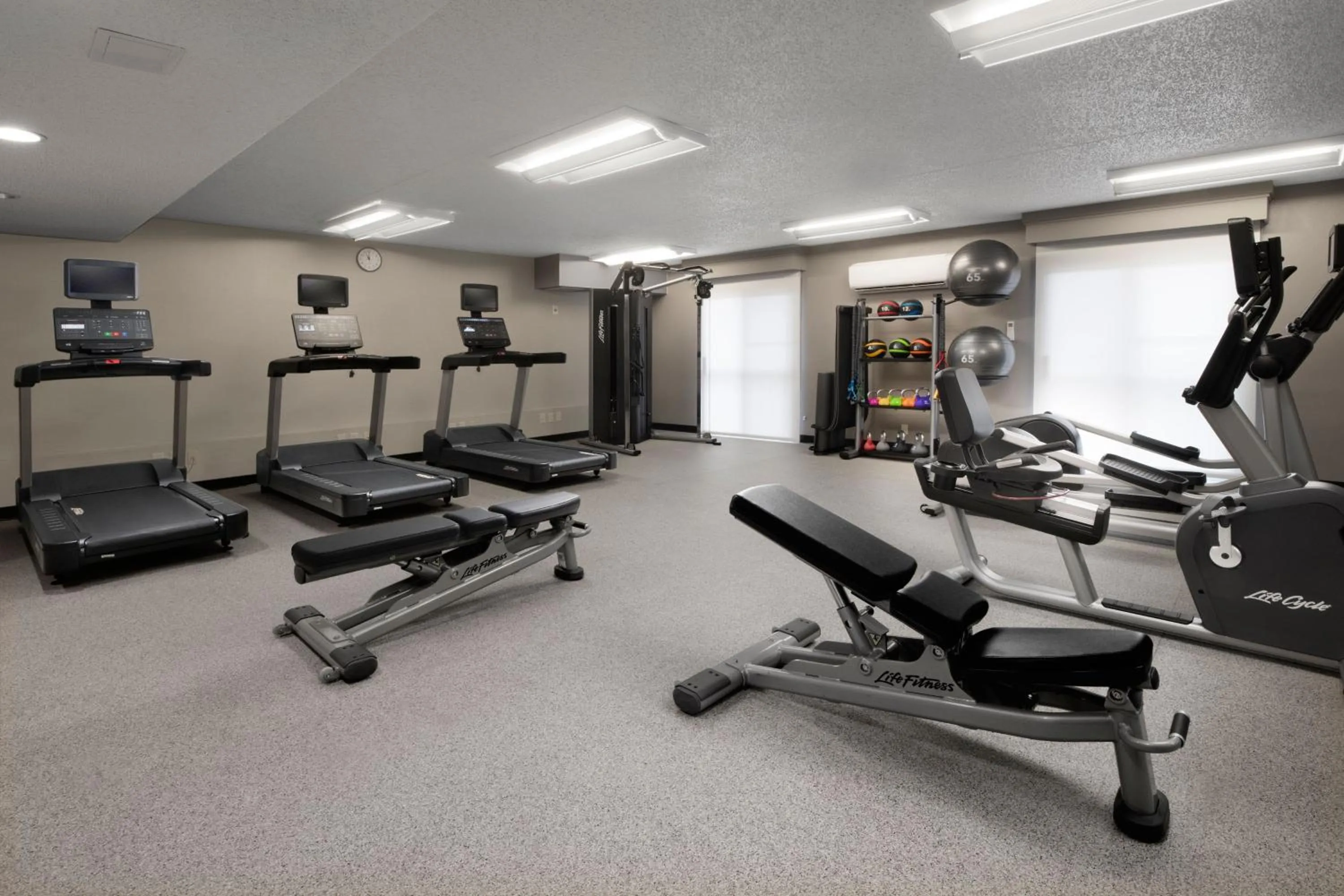 Fitness centre/facilities in Courtyard Dallas Las Colinas