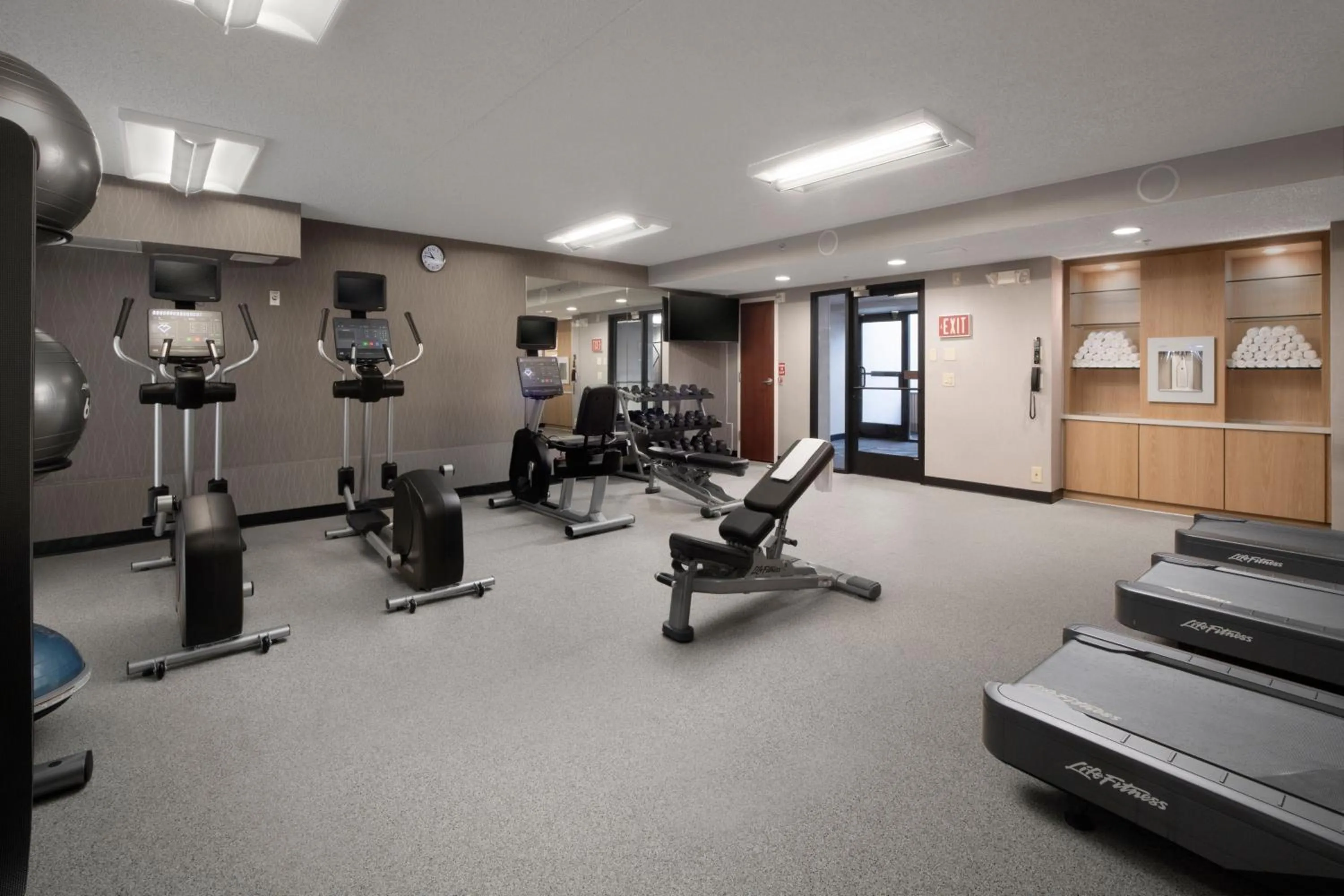 Fitness centre/facilities in Courtyard Dallas Las Colinas