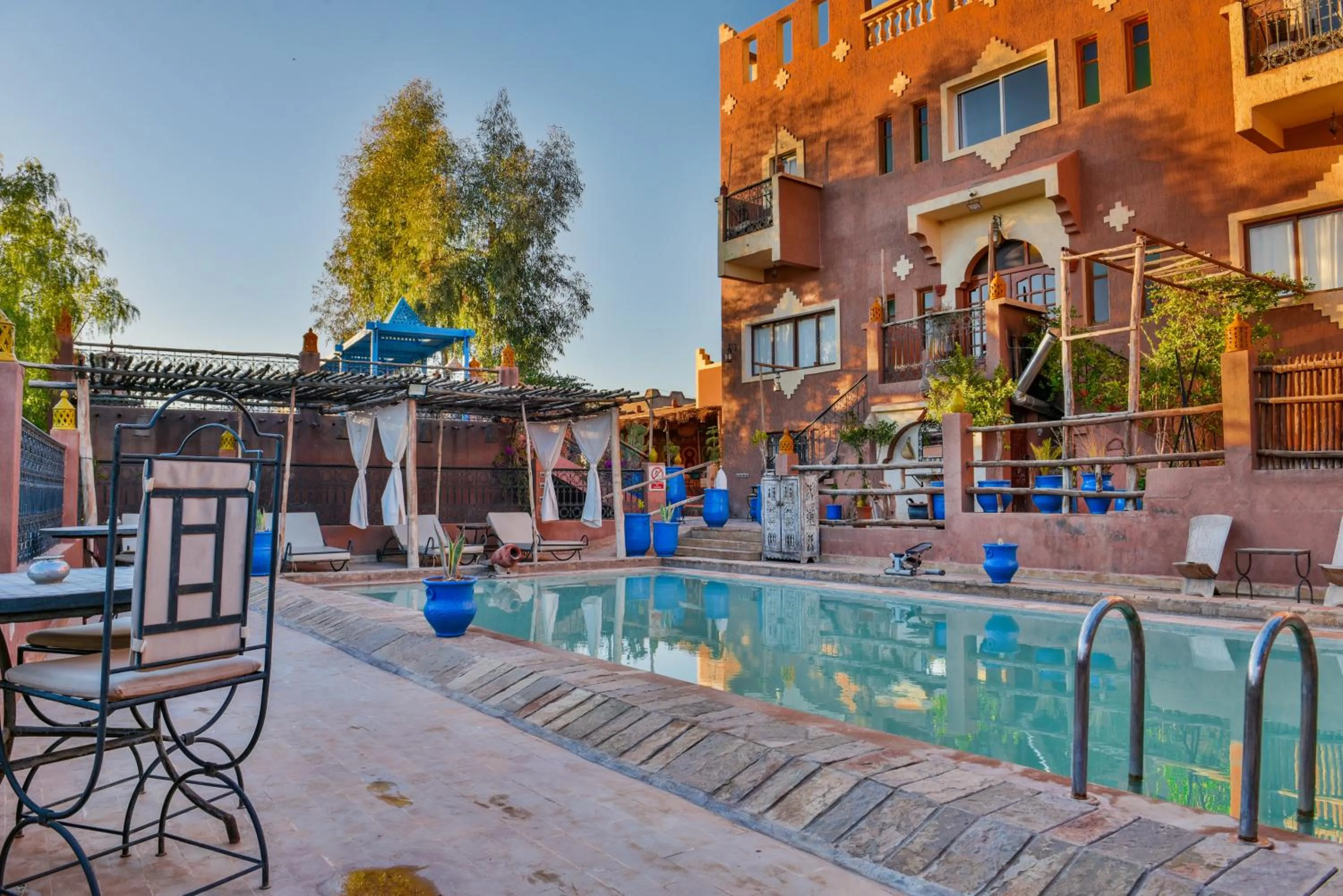 Swimming pool in Riad Dar Bab Todra