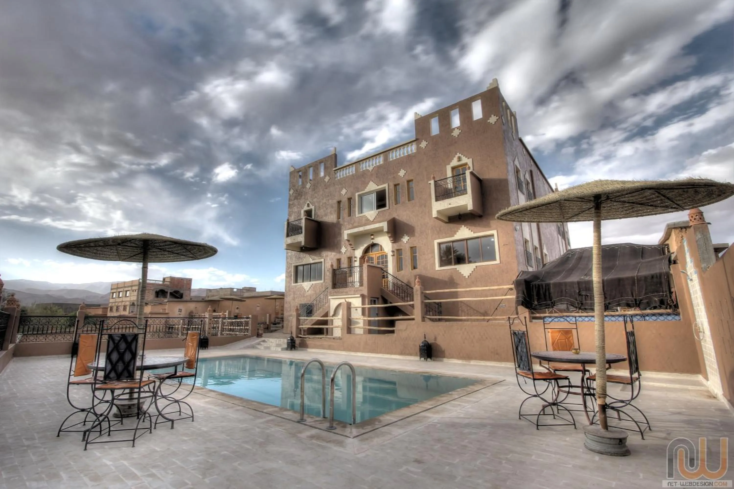 Swimming pool in Riad Dar Bab Todra