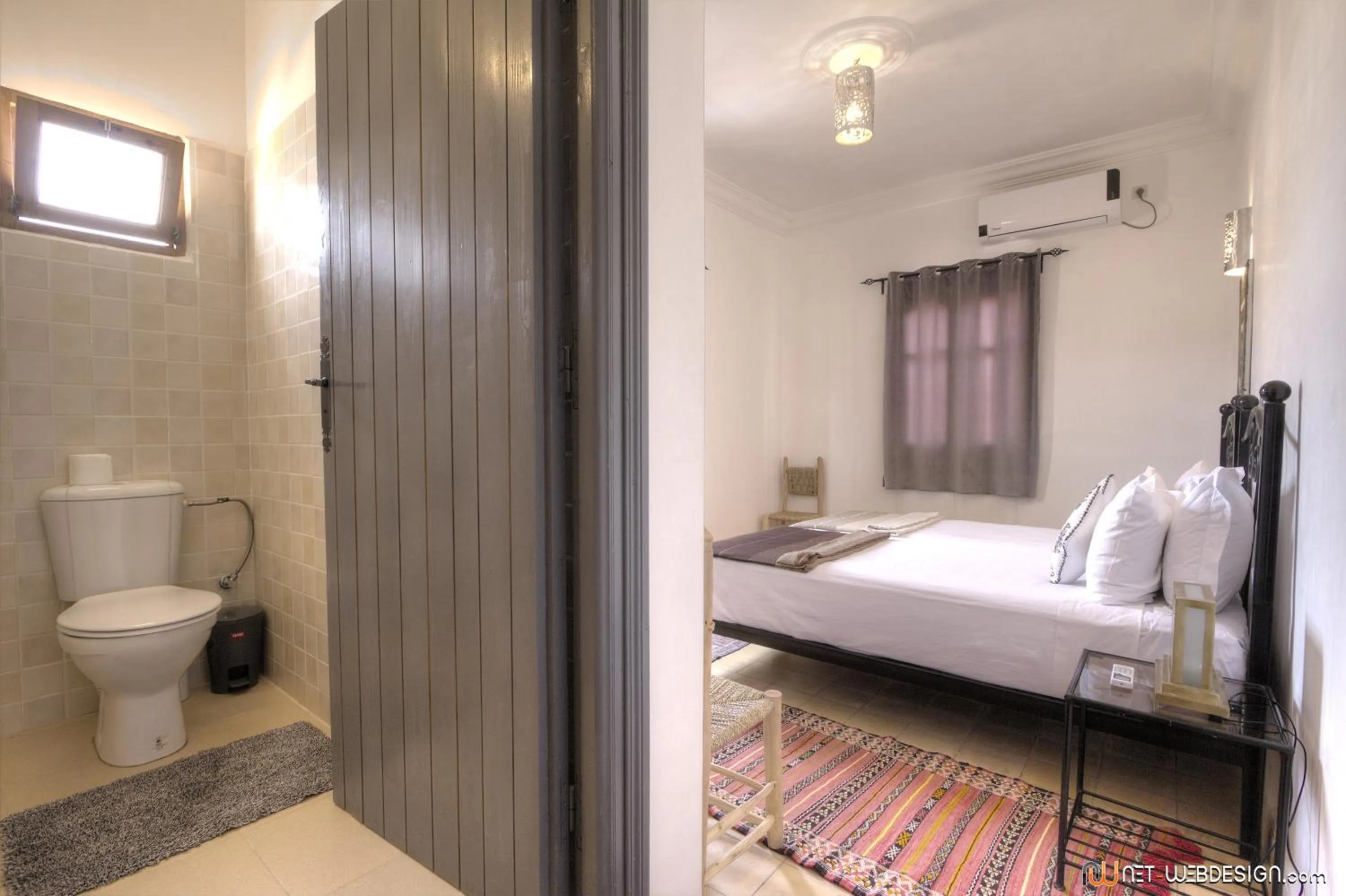 Bathroom, Bed in Riad Dar Bab Todra