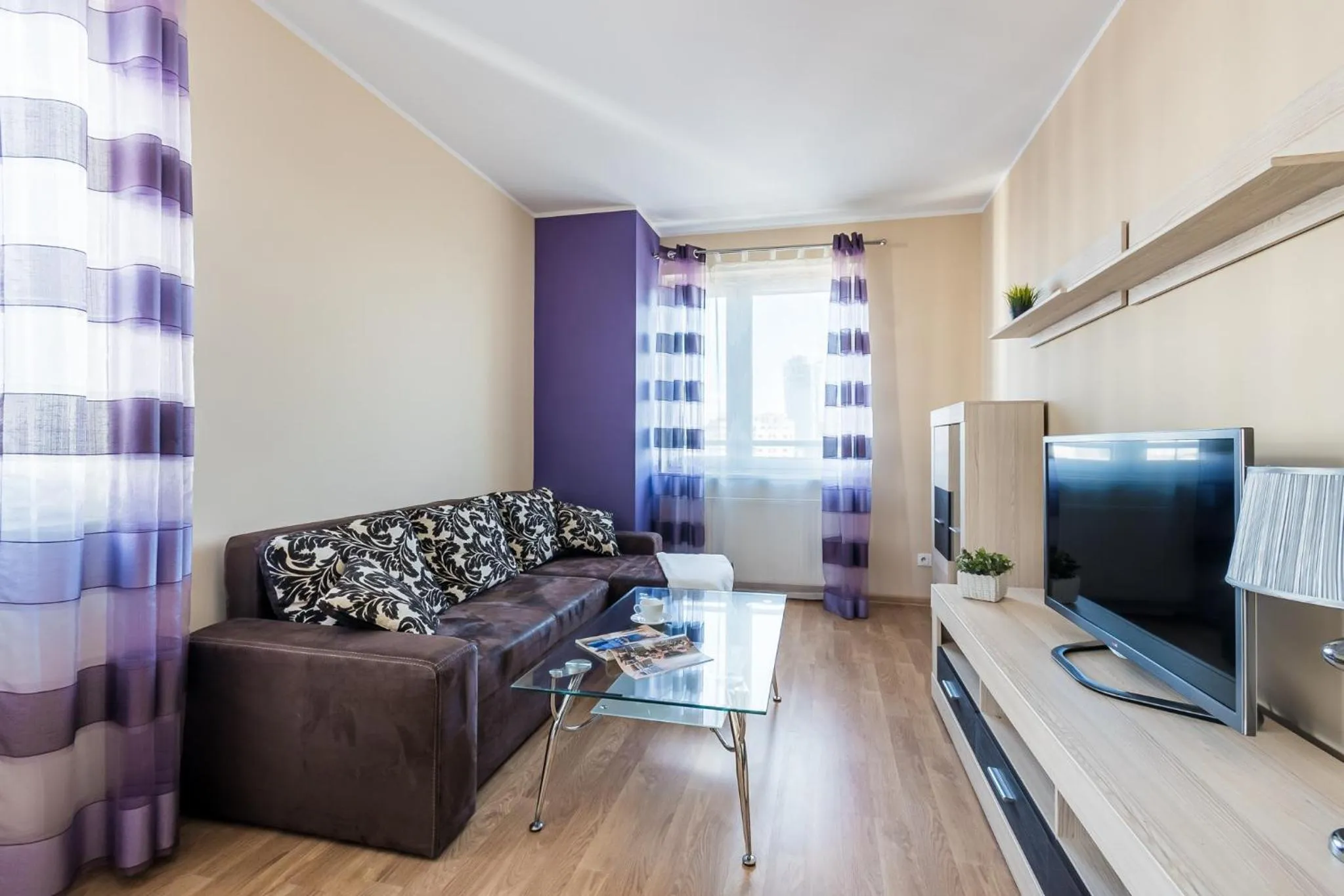 Senator Warsaw Apartments