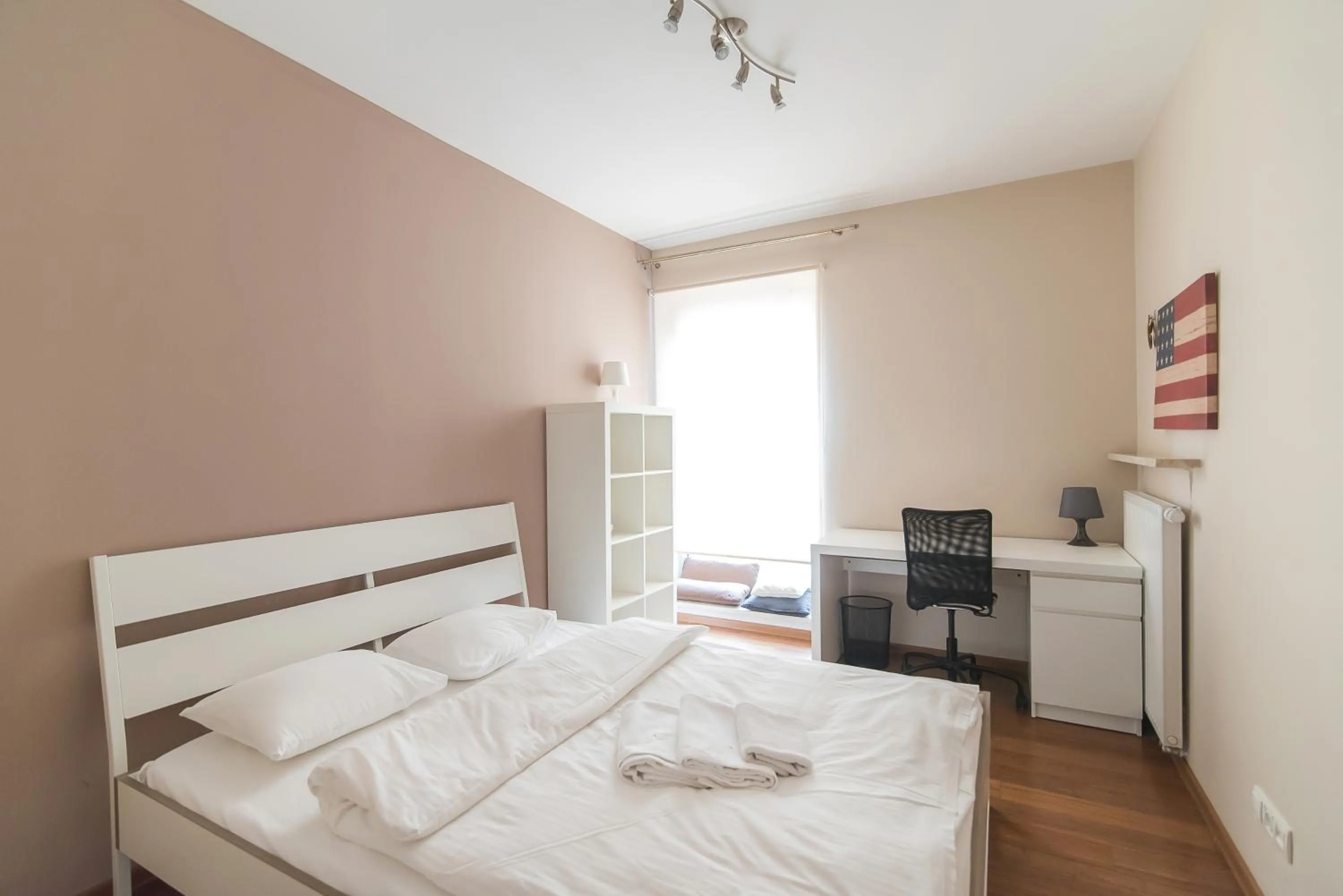 Bed in Senator Warsaw Apartments