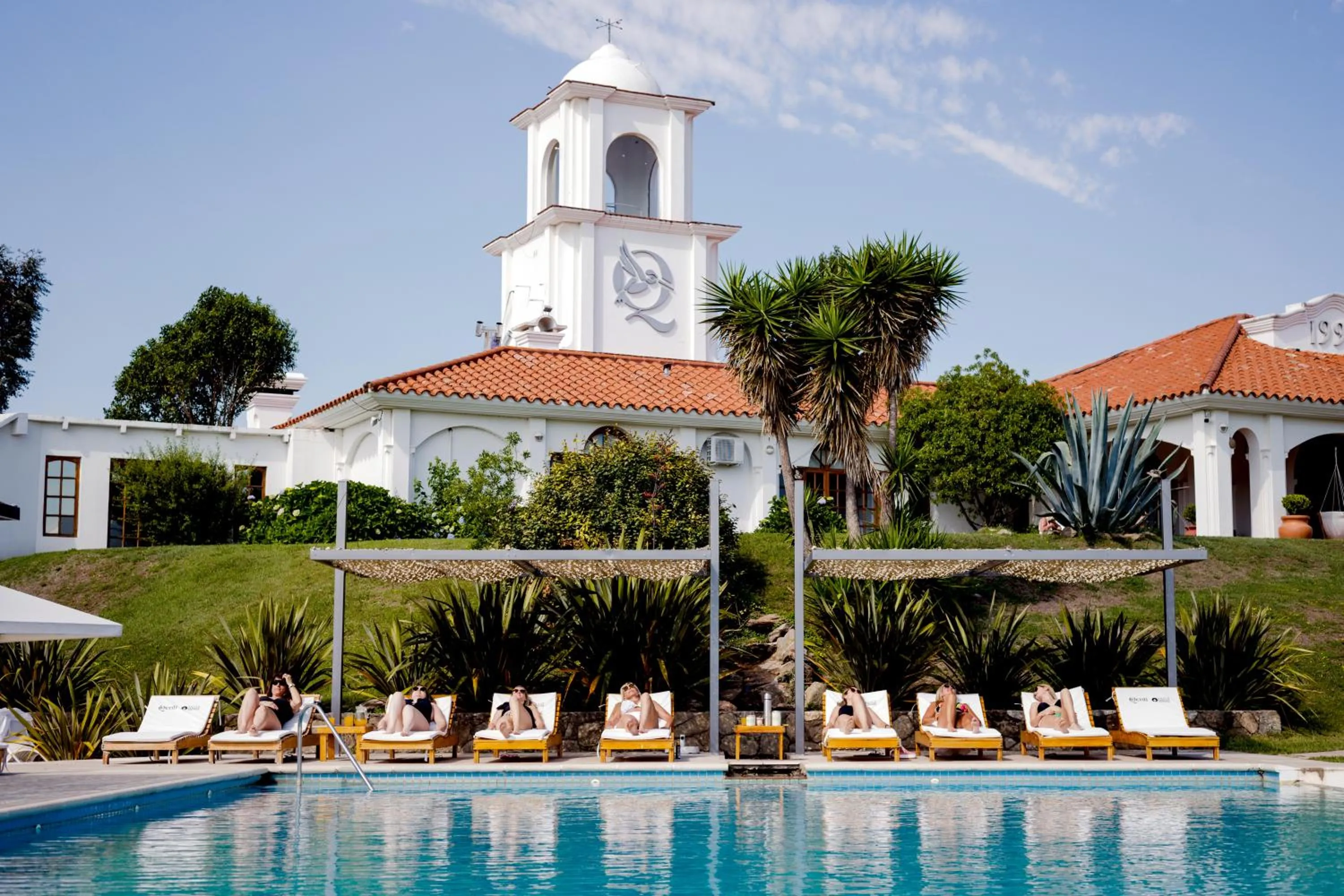 Property building in La Posada Del Qenti