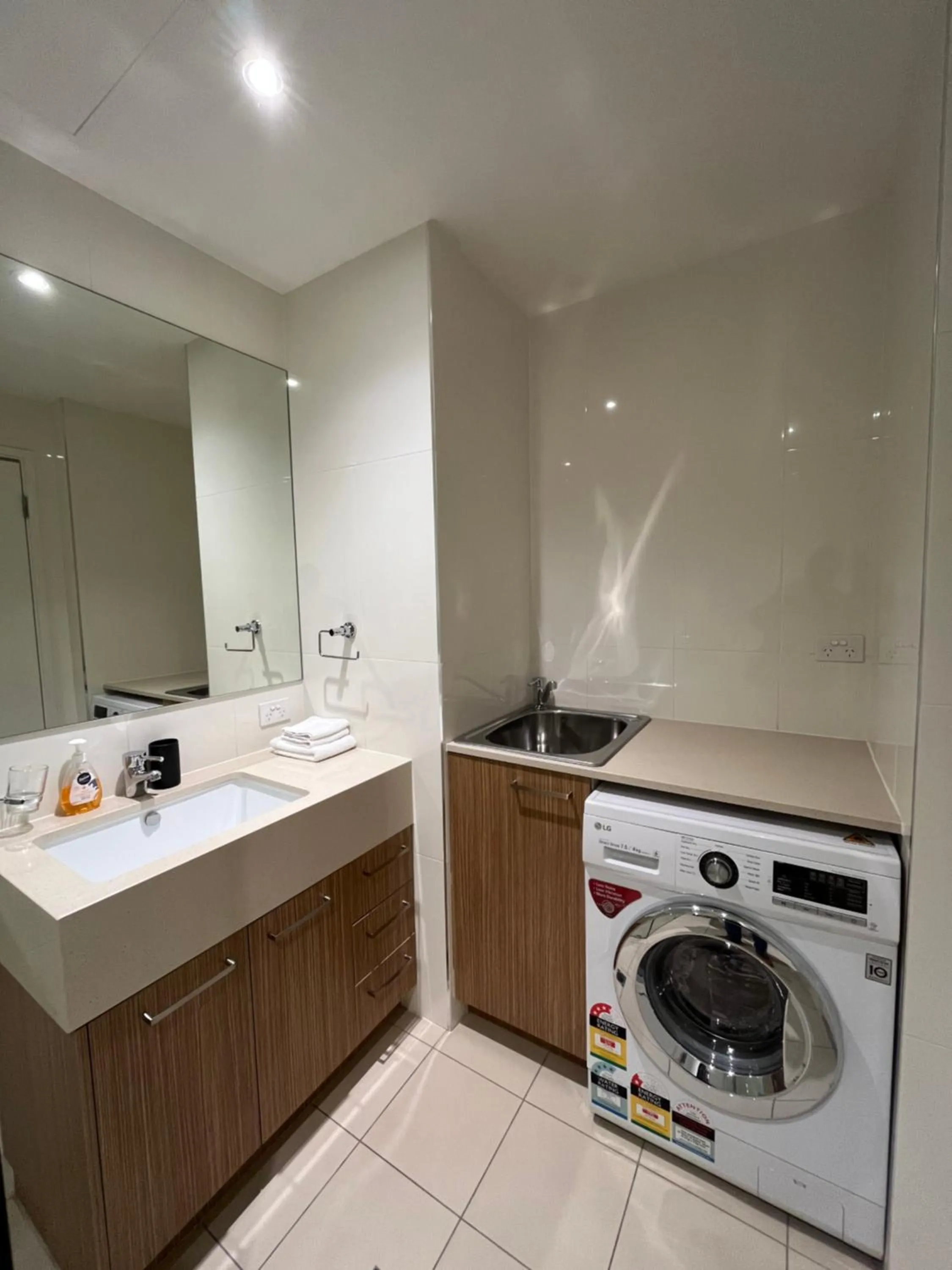 Tasha's Apartments on Morphett