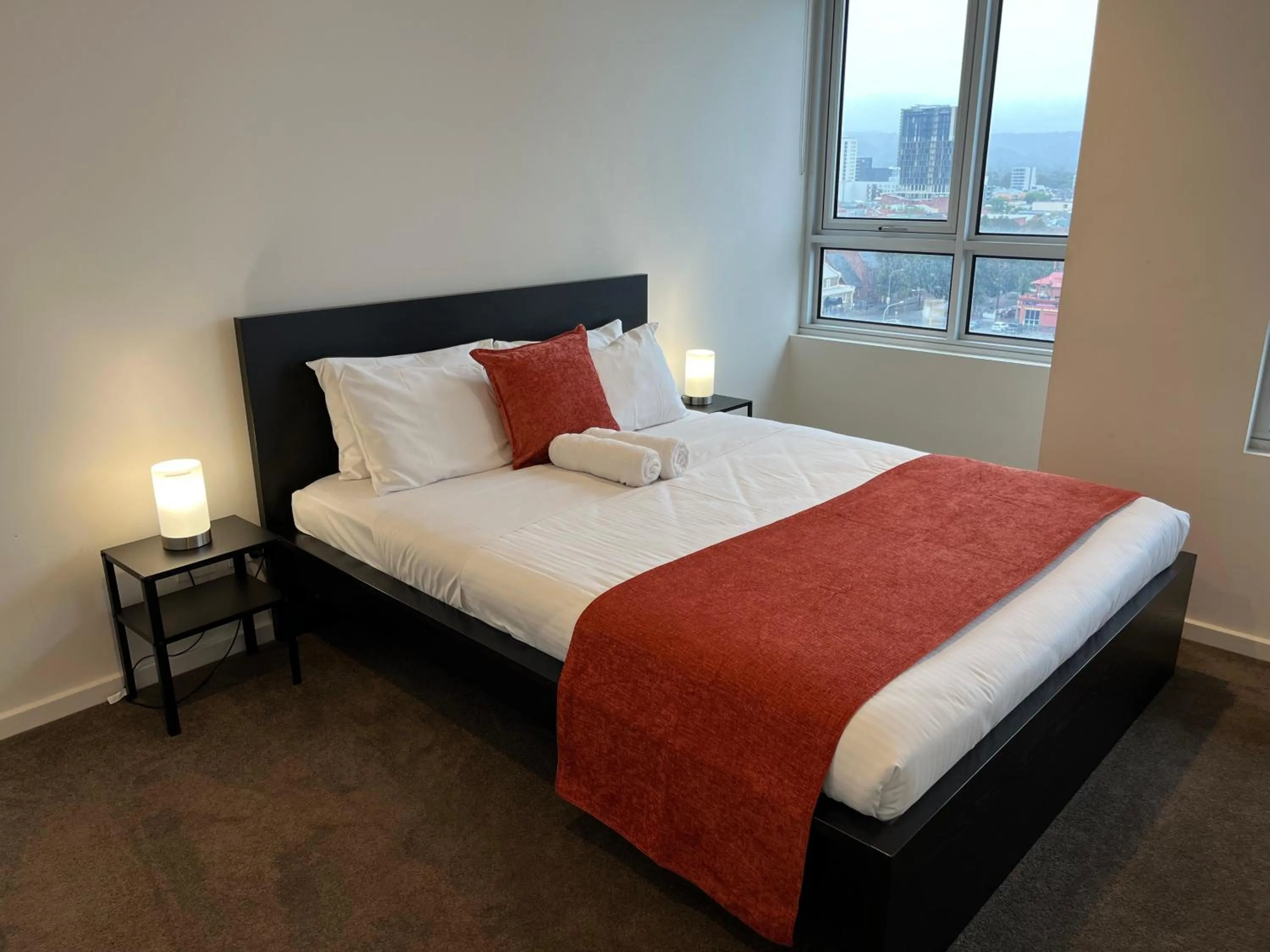 Bed in Tasha's Apartments on Morphett