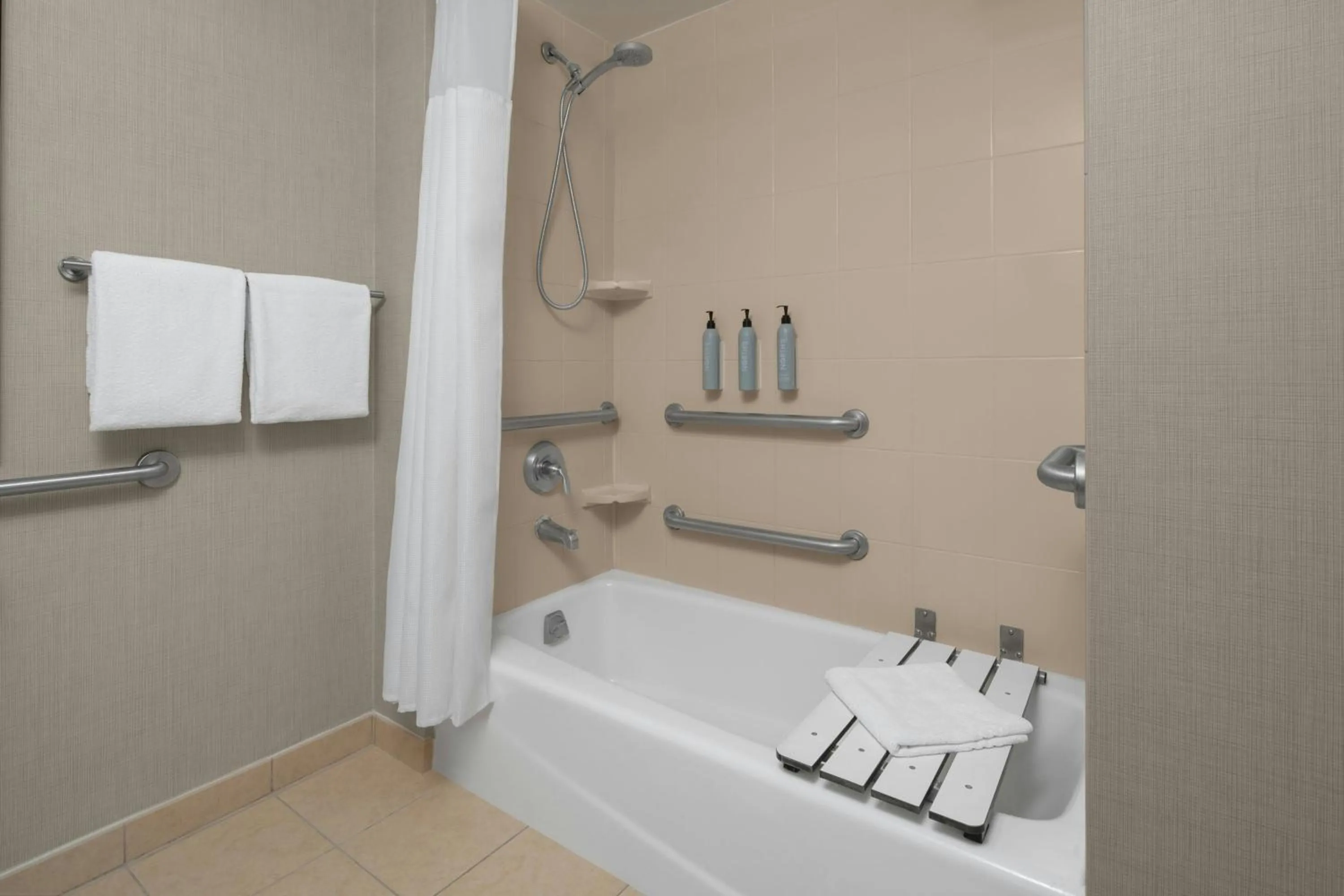 Bathroom in Residence Inn by Marriott Dallas Plano/Legacy