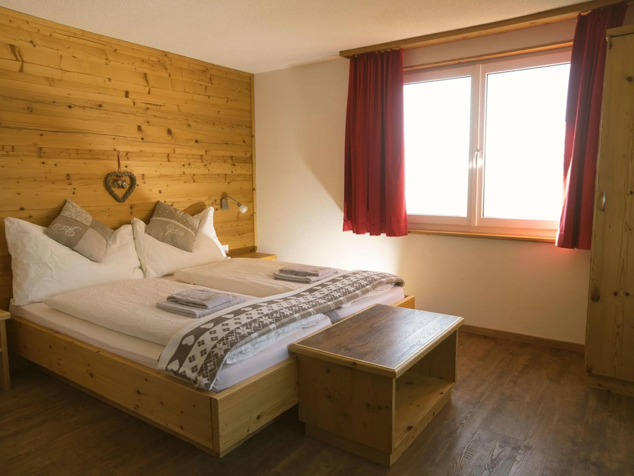 Standard Double Room in Hotel Aletschhorn