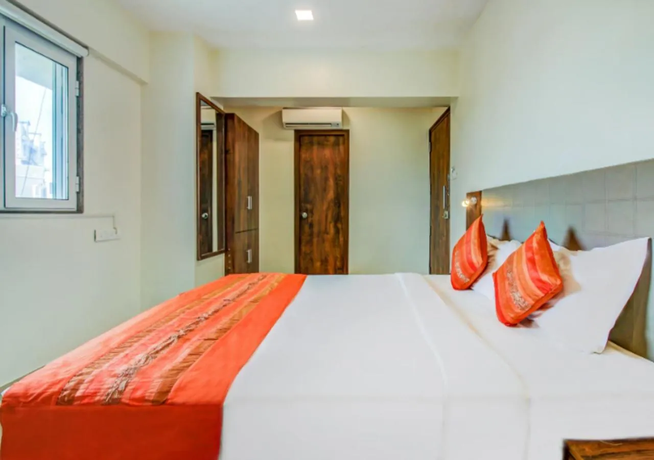 Photo of the whole room, Bed in J Hotel - J ESVI