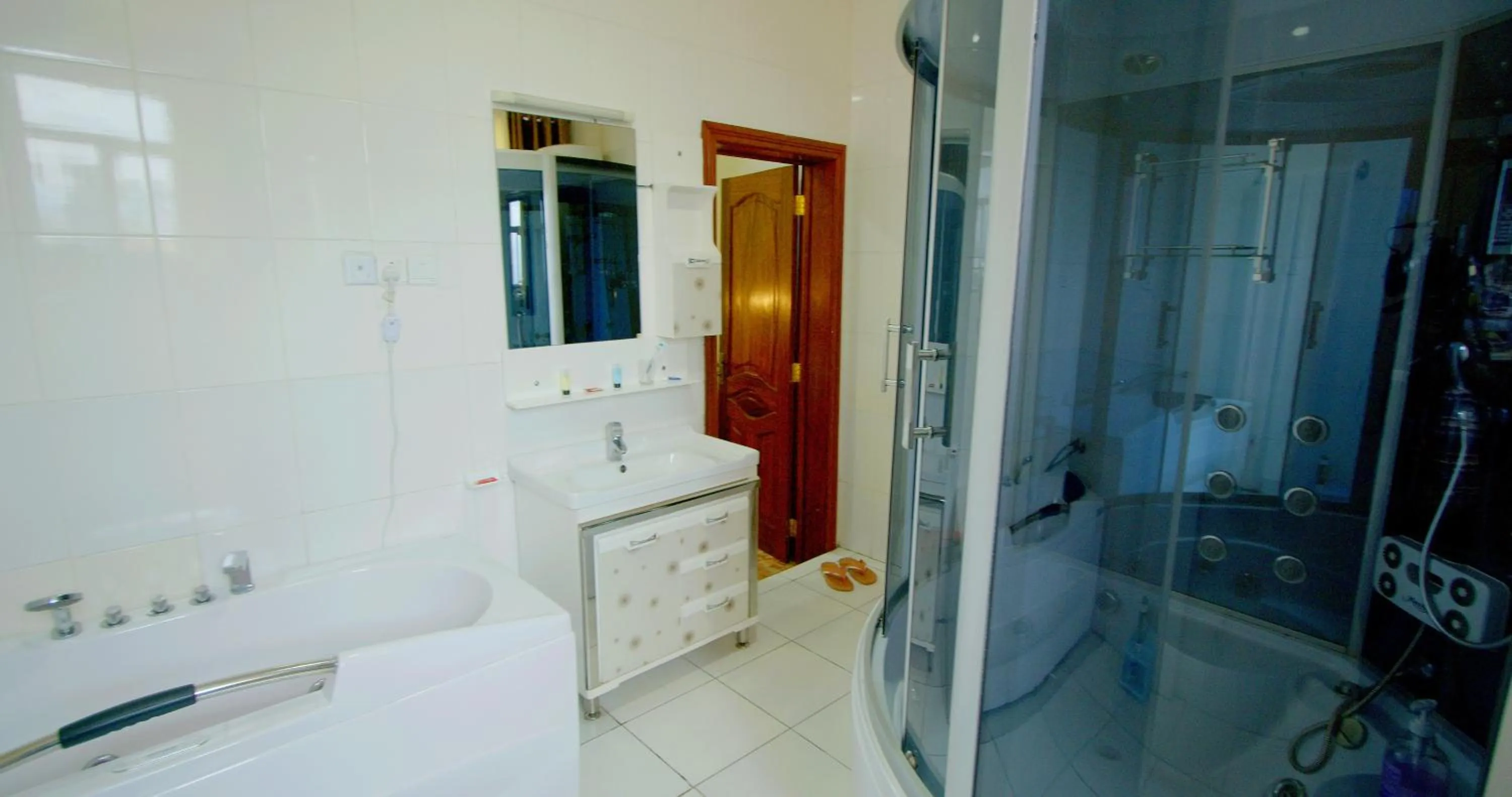 Shower in FATIMA HOTEL Ltd