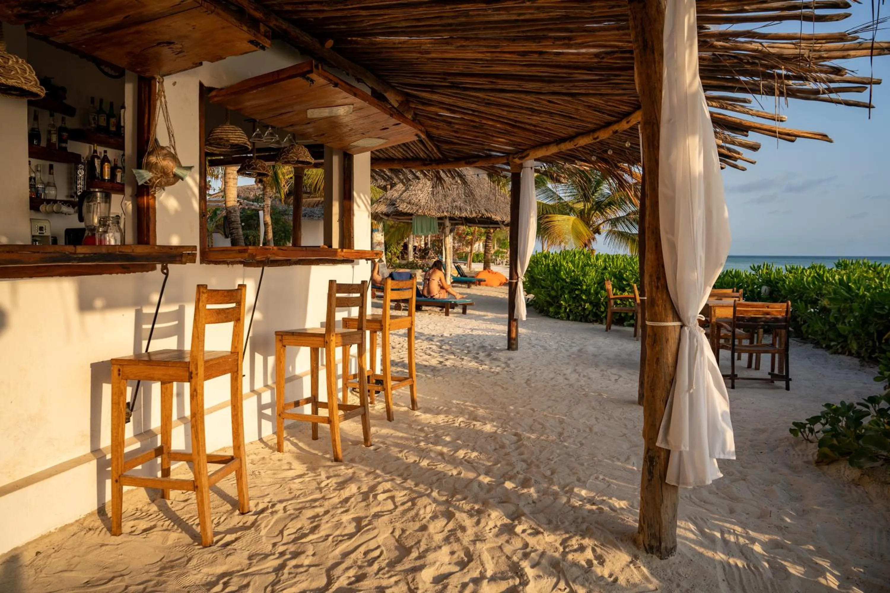 Restaurant/places to eat in Aya Beach Resort
