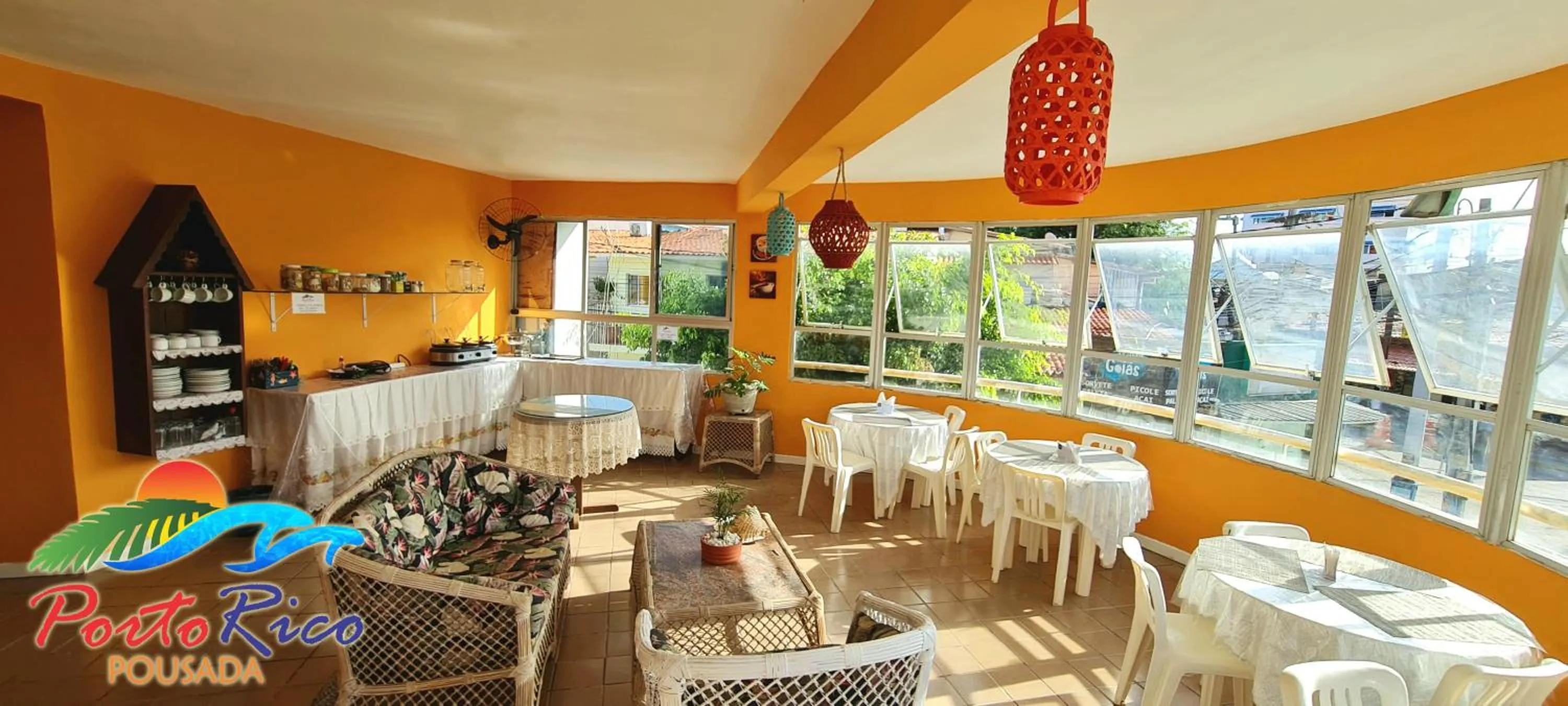 Restaurant/places to eat in Pousada Porto Rico
