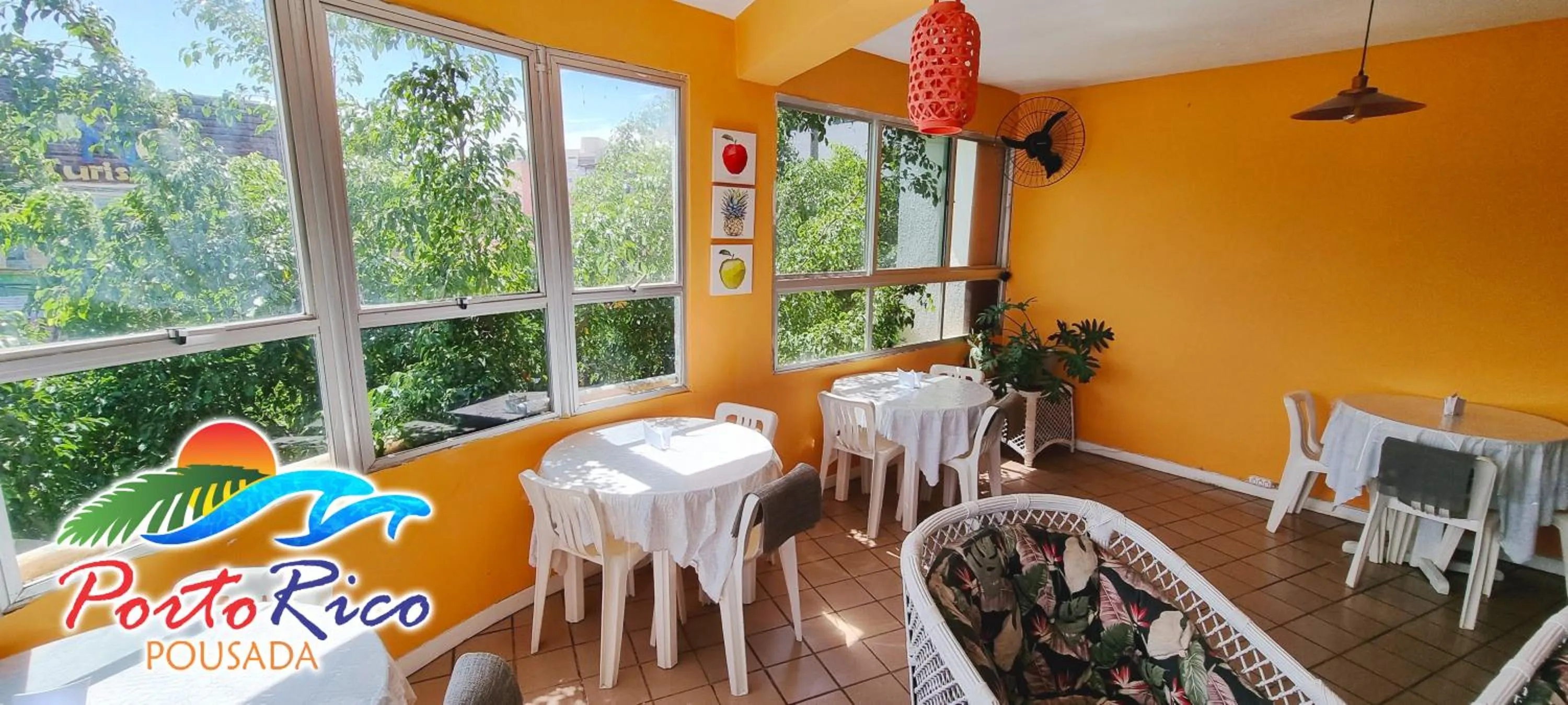 Restaurant/places to eat in Pousada Porto Rico