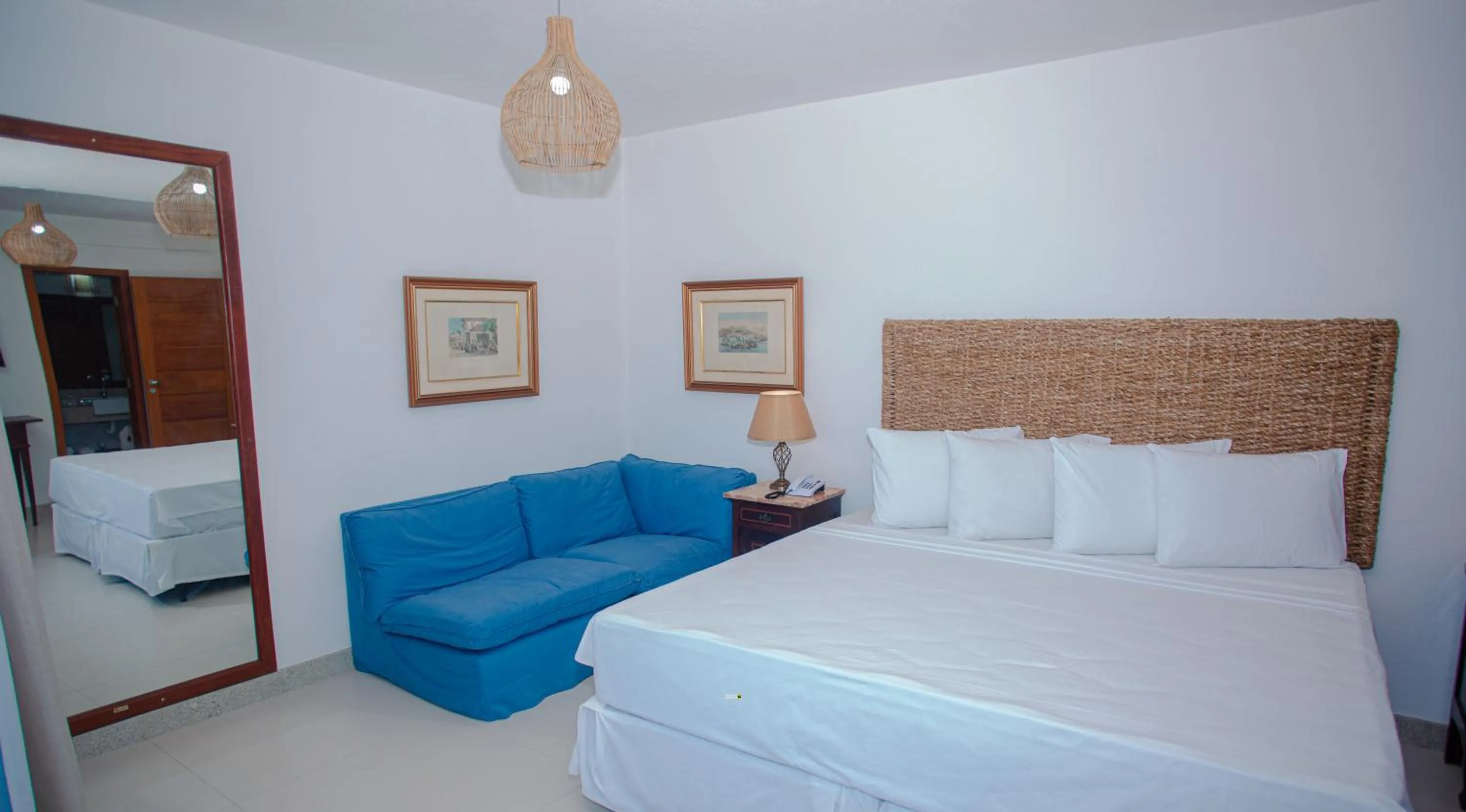 Photo of the whole room, Bed in Arraial Bangalô Praia Hotel