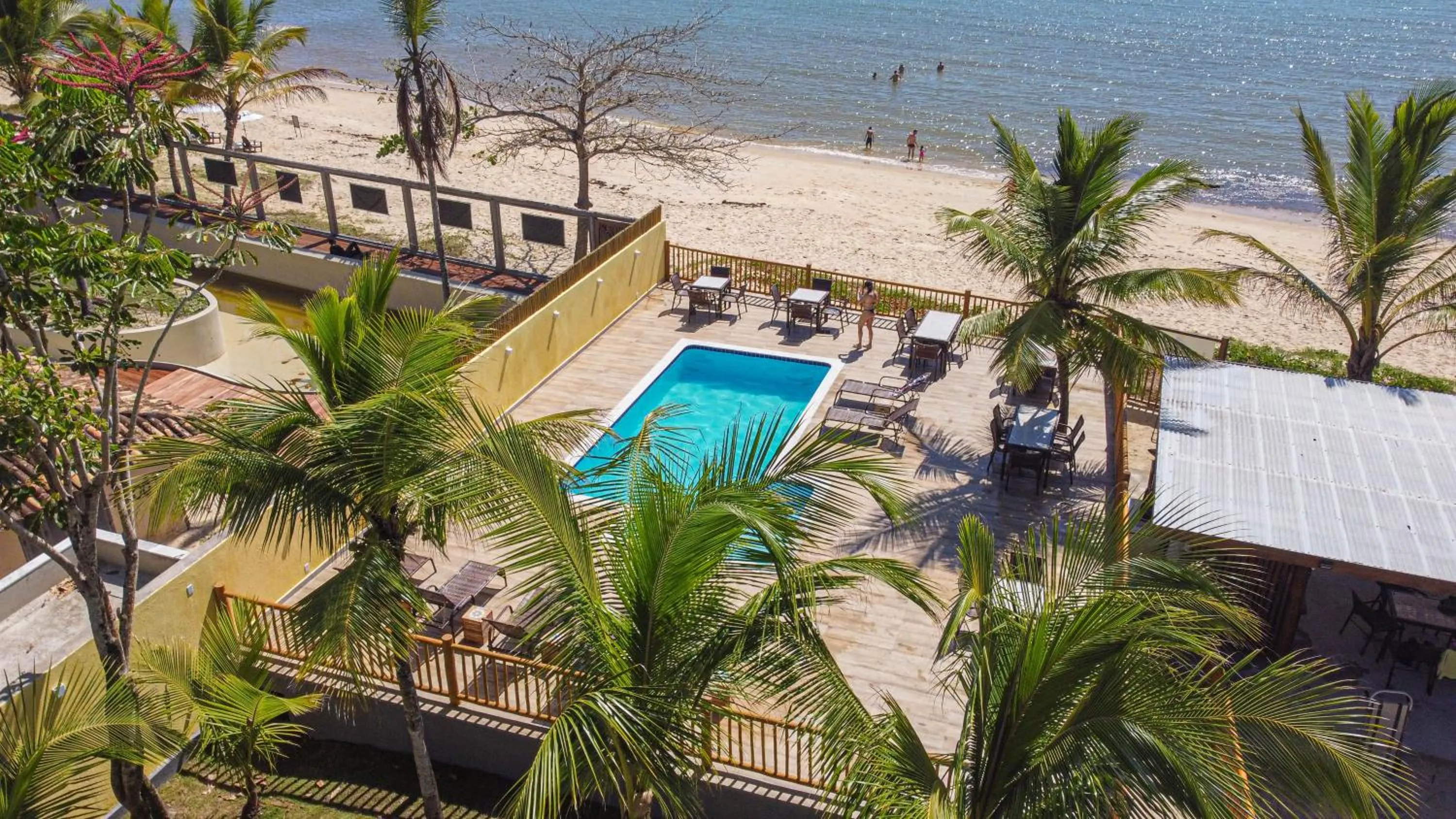 Swimming pool in Arraial Bangalô Praia Hotel