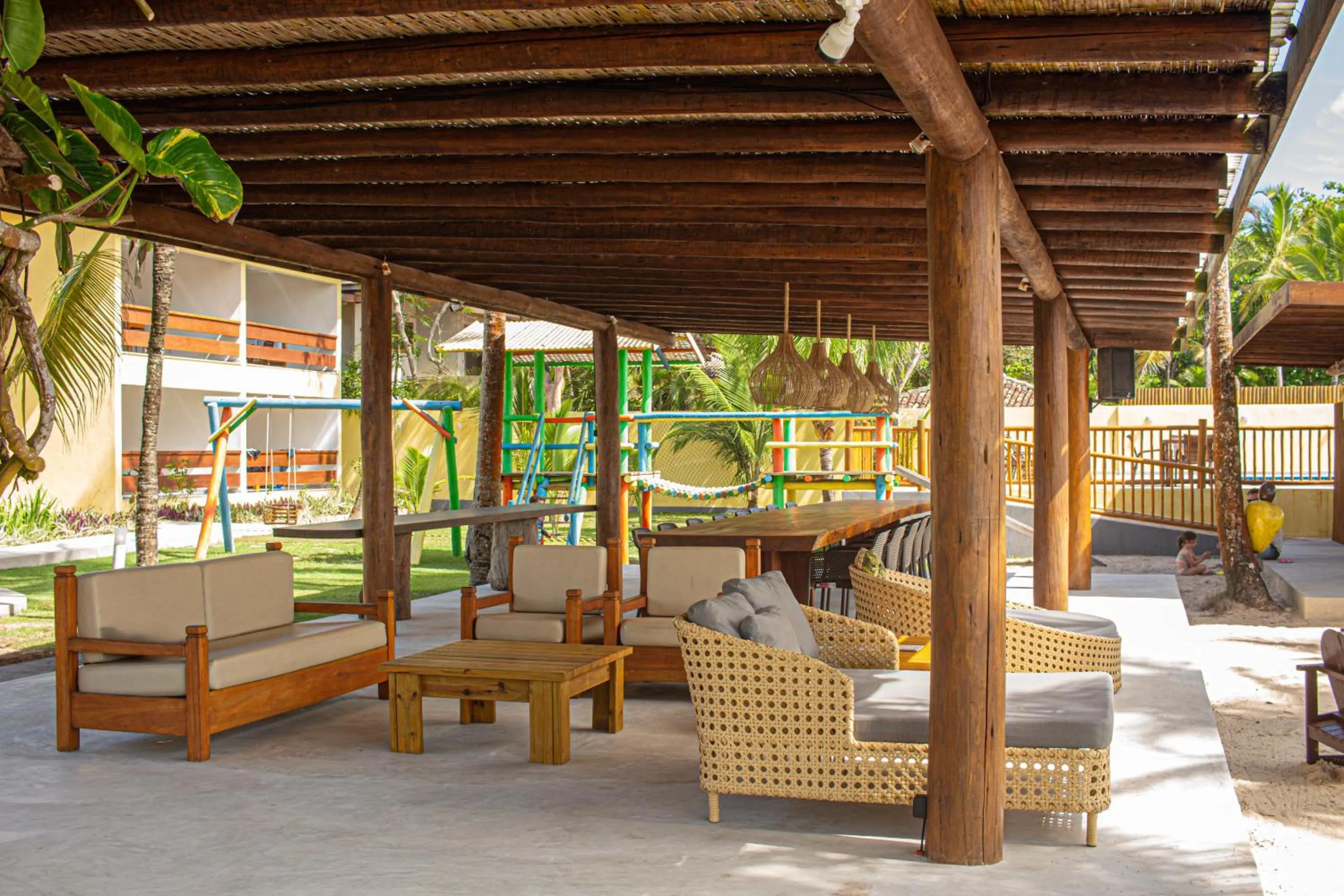 Property building in Arraial Bangalô Praia Hotel