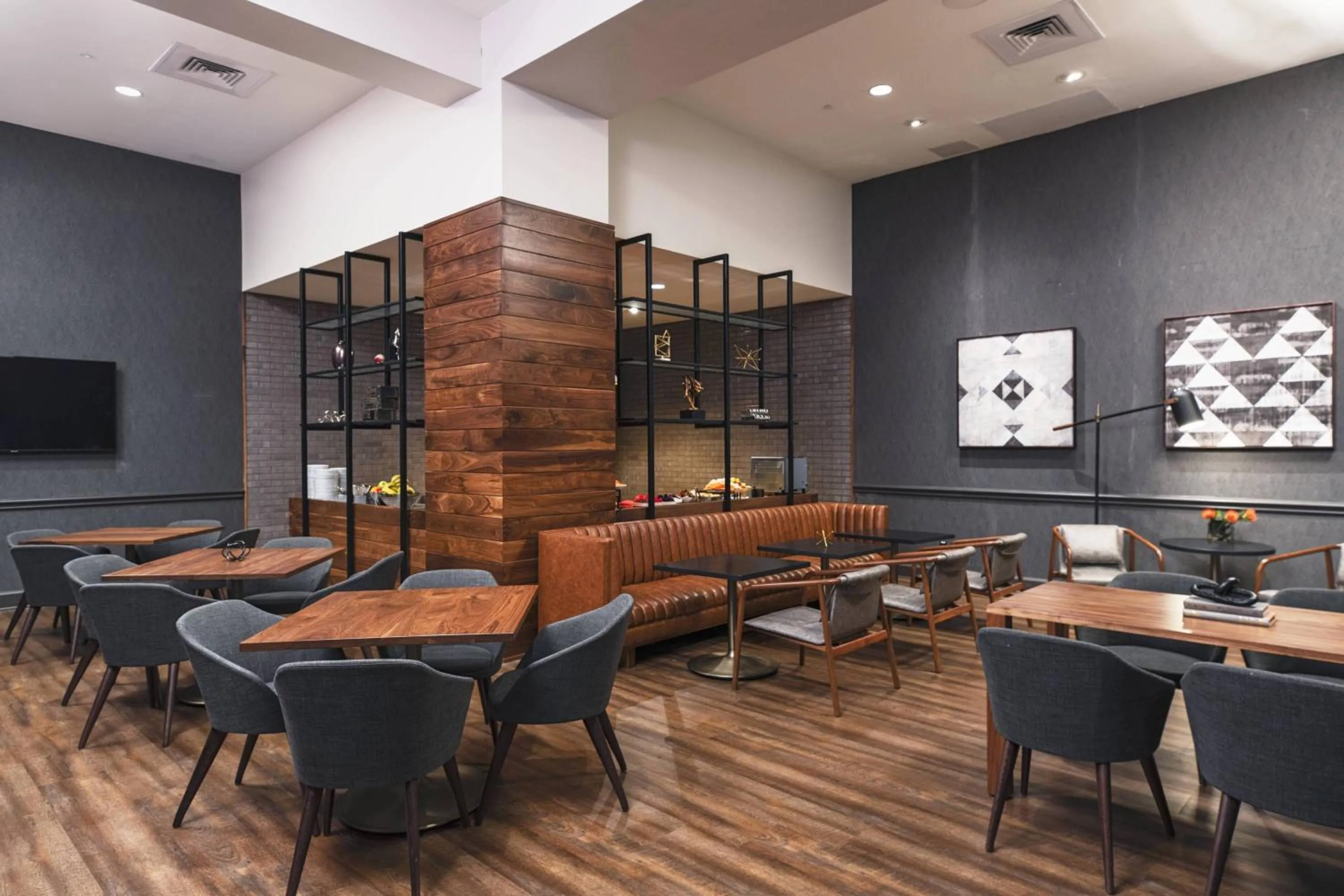 Lounge or bar in The Worthington Renaissance Fort Worth Hotel
