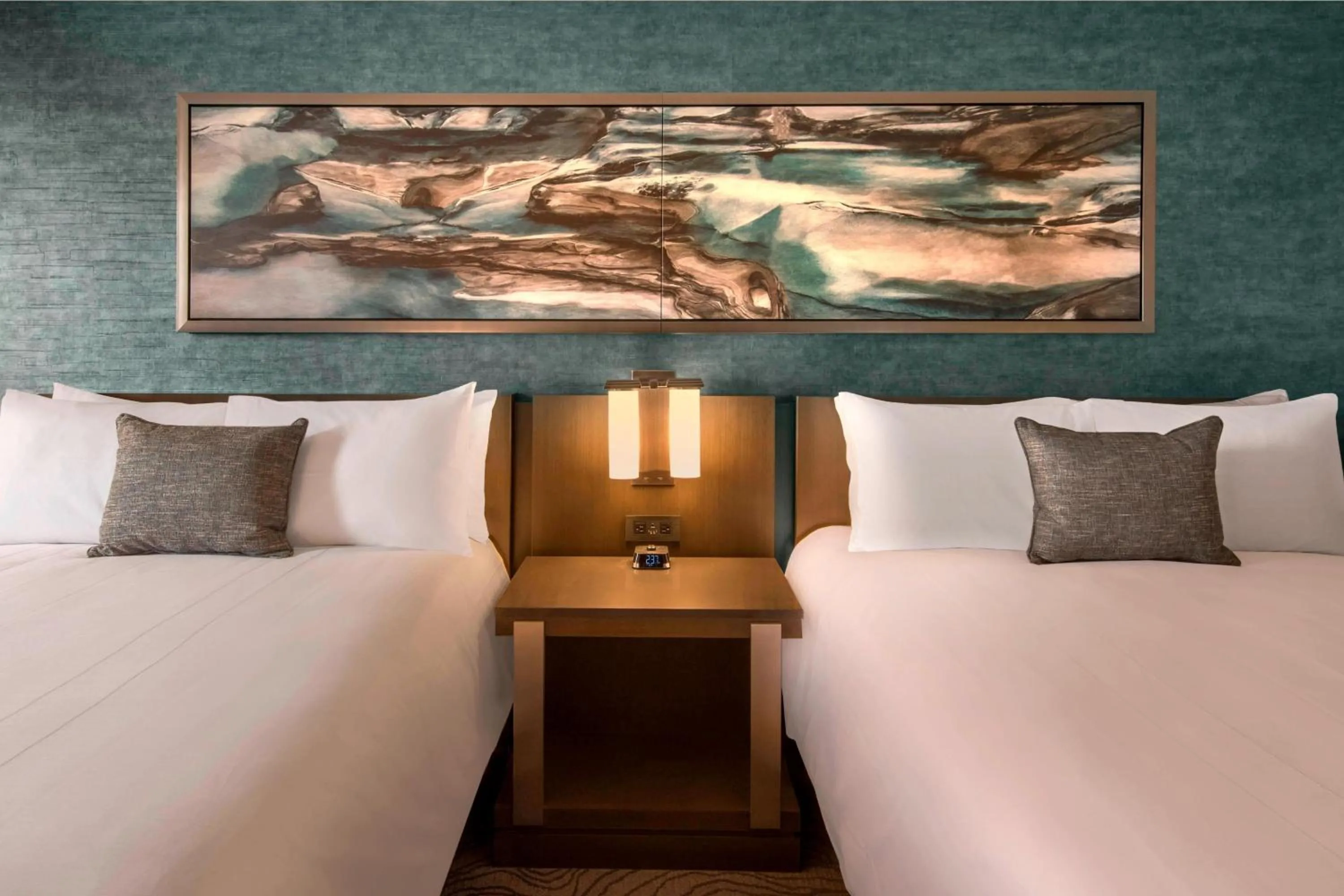 Photo of the whole room, Bed in Denver Marriott Tech Center