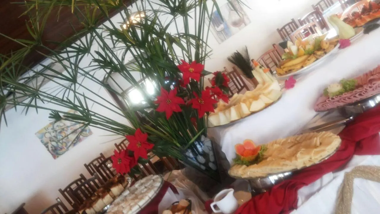 Restaurant/places to eat in Sueds Premium