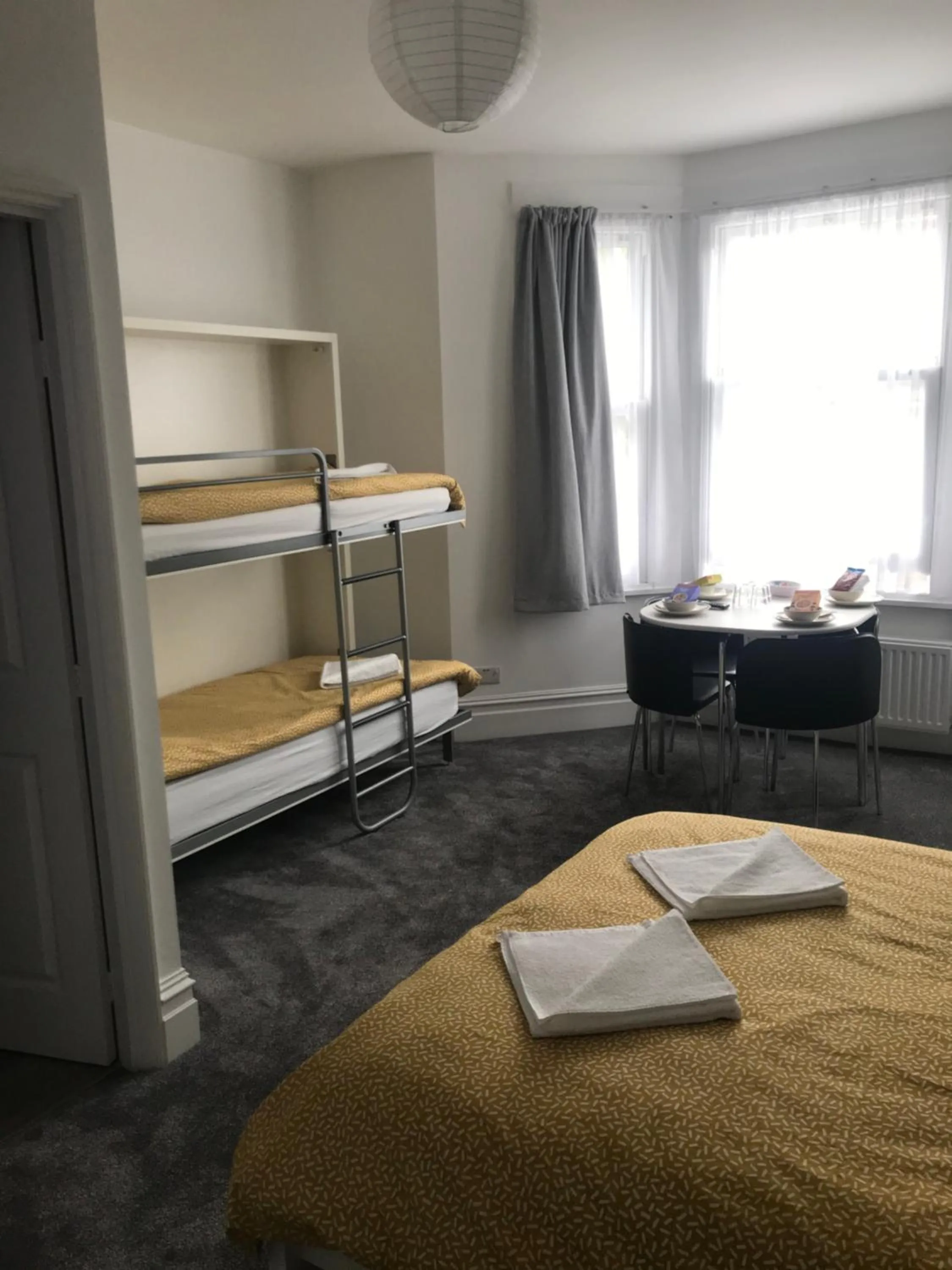 bunk bed, Bed in Brunton House Guest House