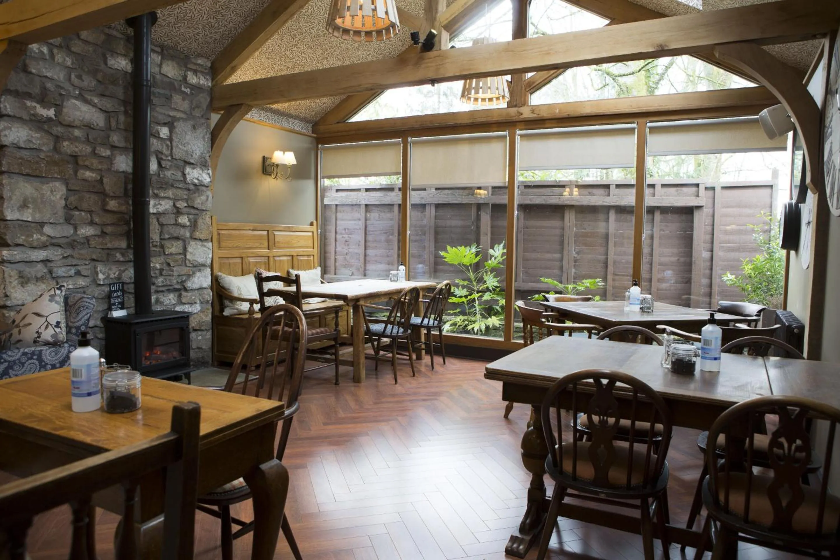 Lounge or bar in The Wheatsheaf Inn