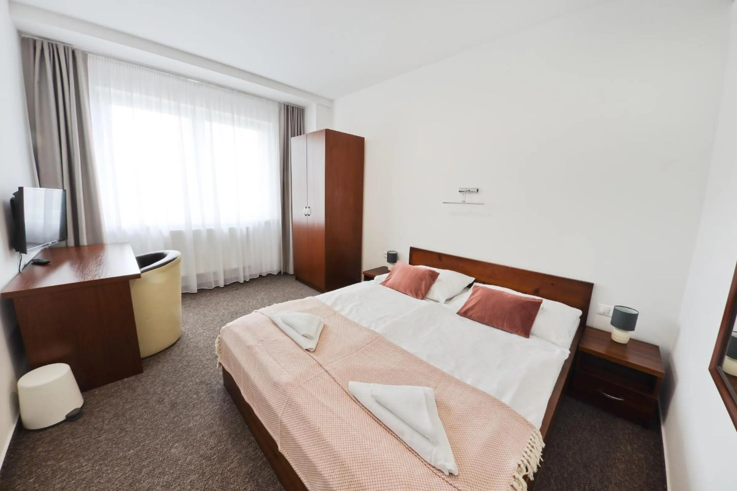 Photo of the whole room, Bed in Hotel Slanica