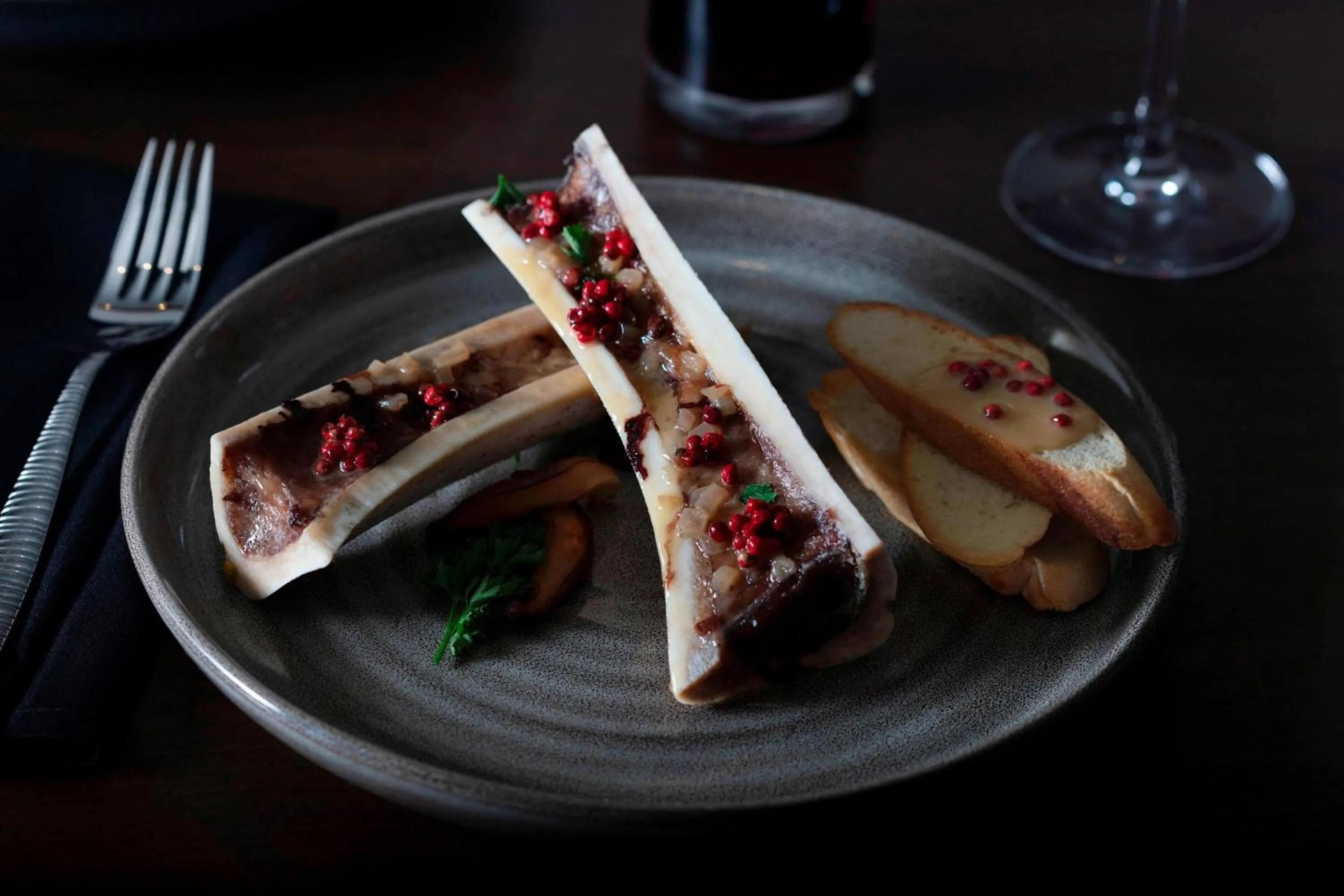 Restaurant/places to eat in Des Moines Marriott Downtown