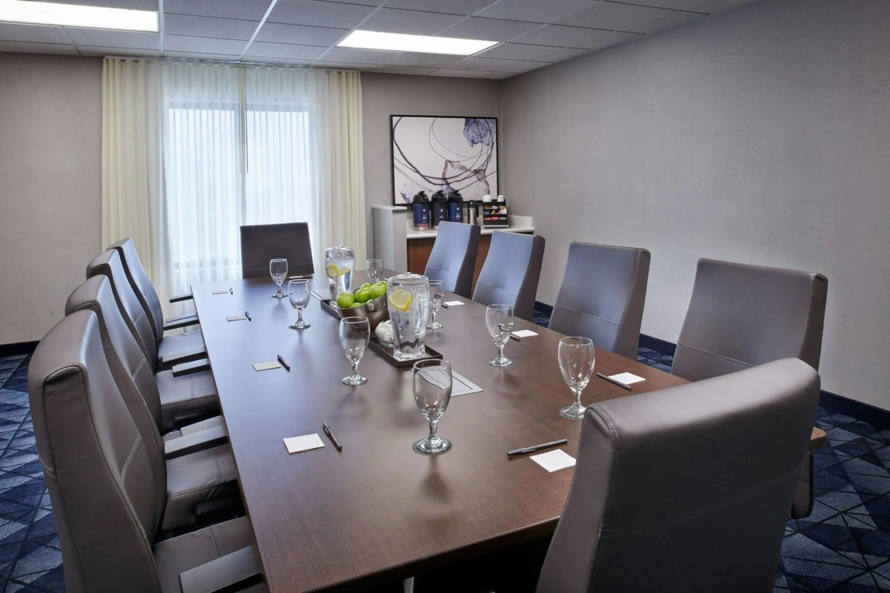 Meeting/conference room in Courtyard Detroit Metro Airport Romulus