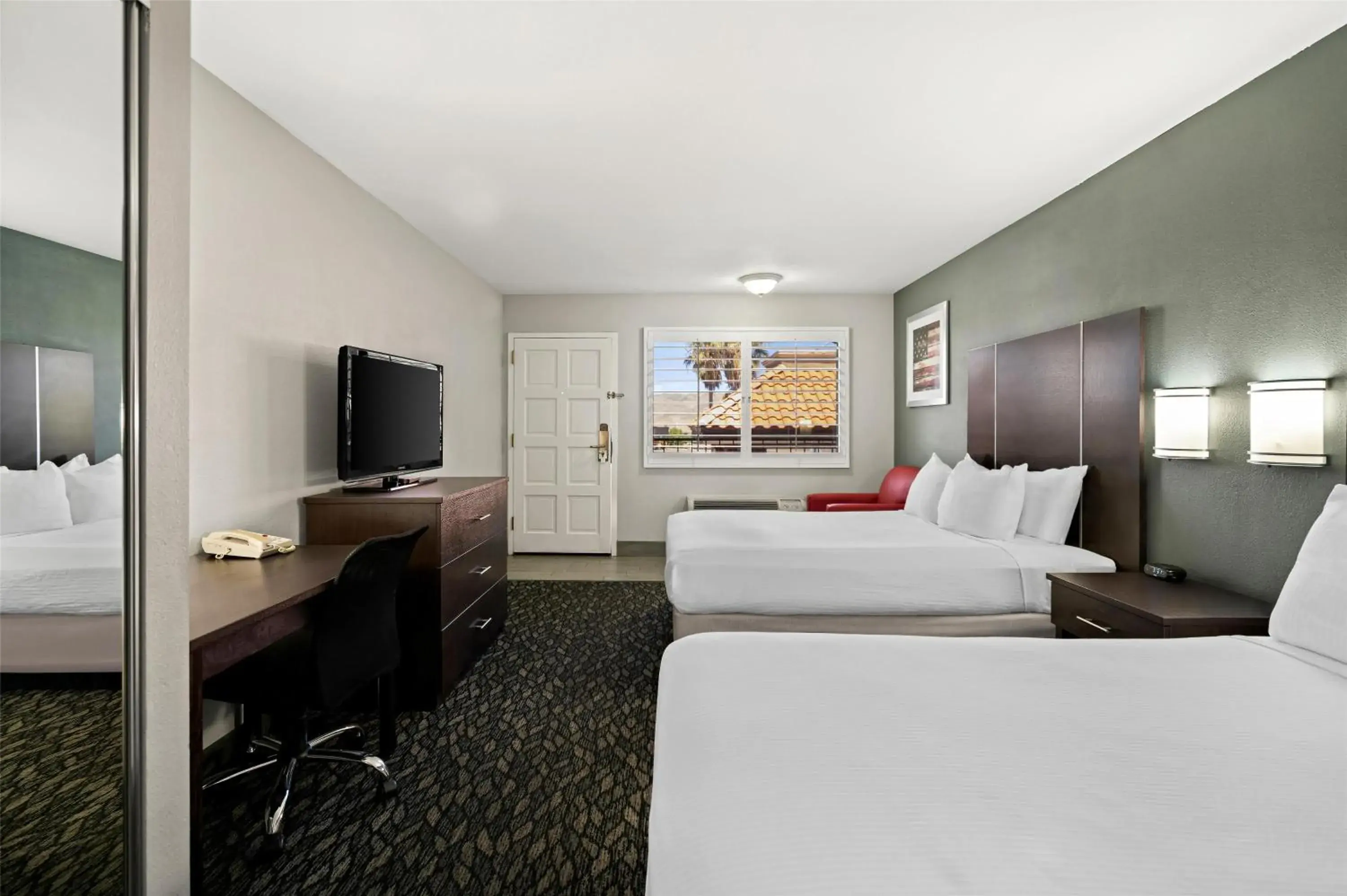 Queen Room with Two Queen Beds - Non-Smoking in Best Western Desert Villa Inn Queen Room with Two Queen Beds - Non-Smoking in Best Western Desert Villa Inn