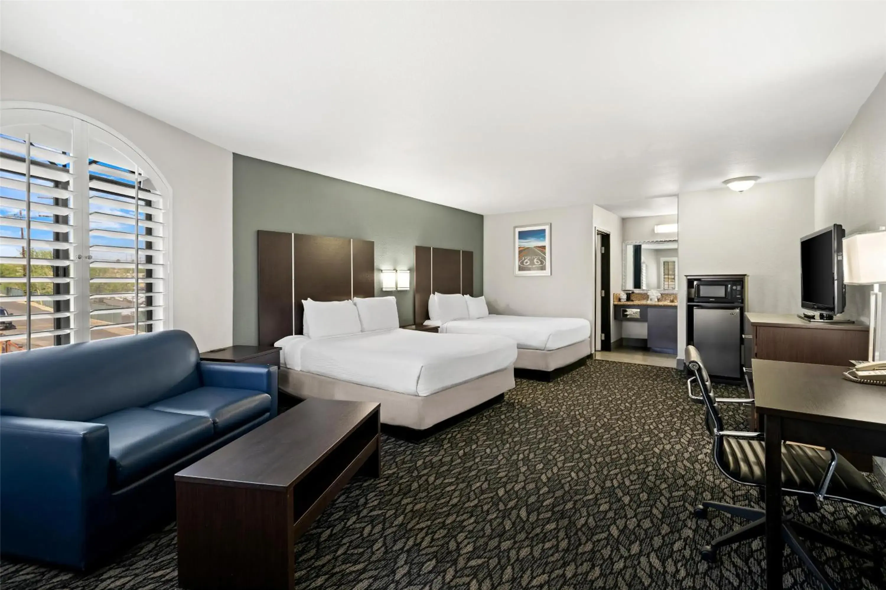 Queen Room with Two Queen Beds - Disability Access/Non-Smoking in Best Western Desert Villa Inn Queen Room with Two Queen Beds - Disability Access/Non-Smoking in Best Western Desert Villa Inn