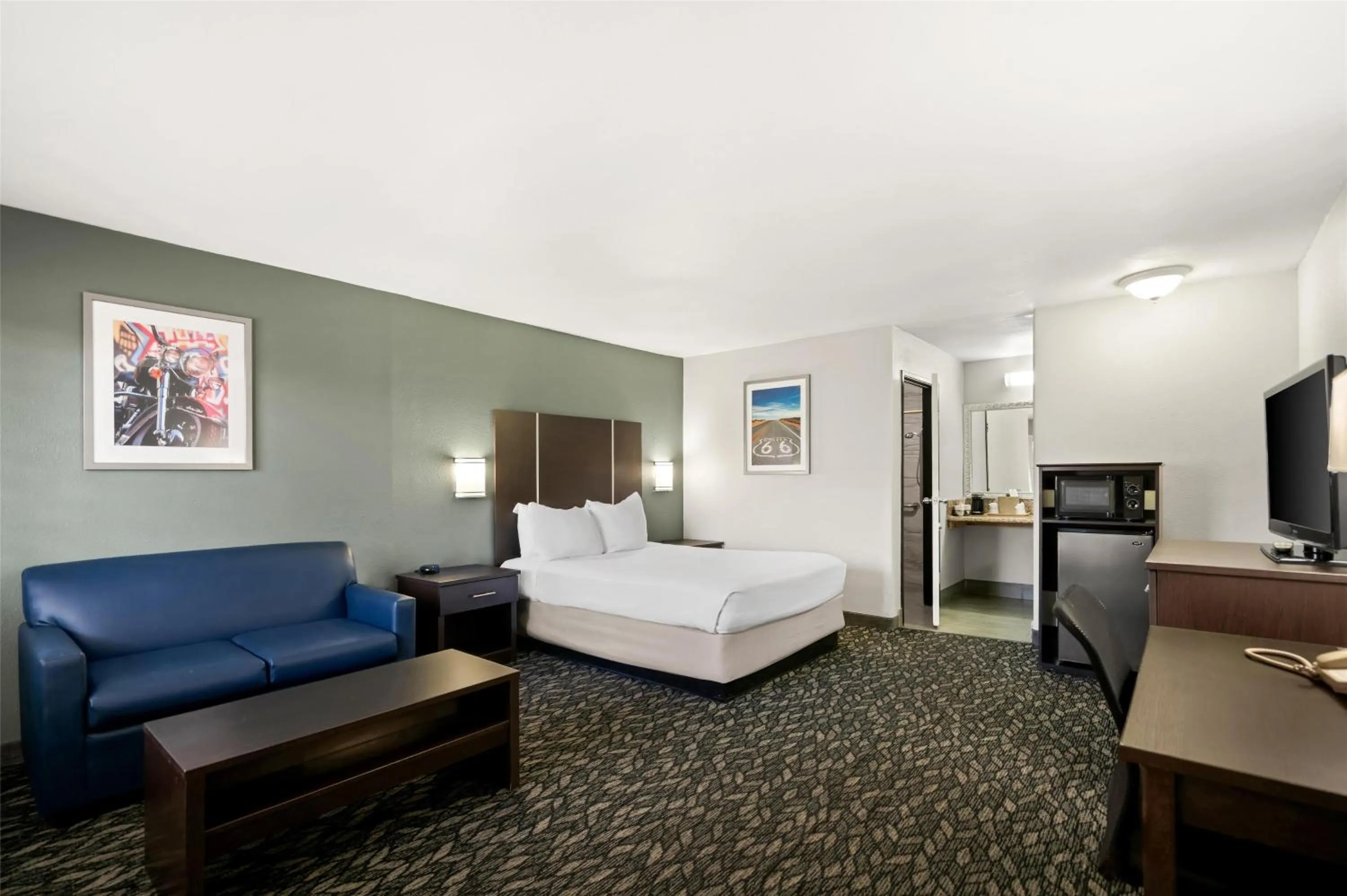 Bedroom, Bed in Best Western Desert Villa Inn