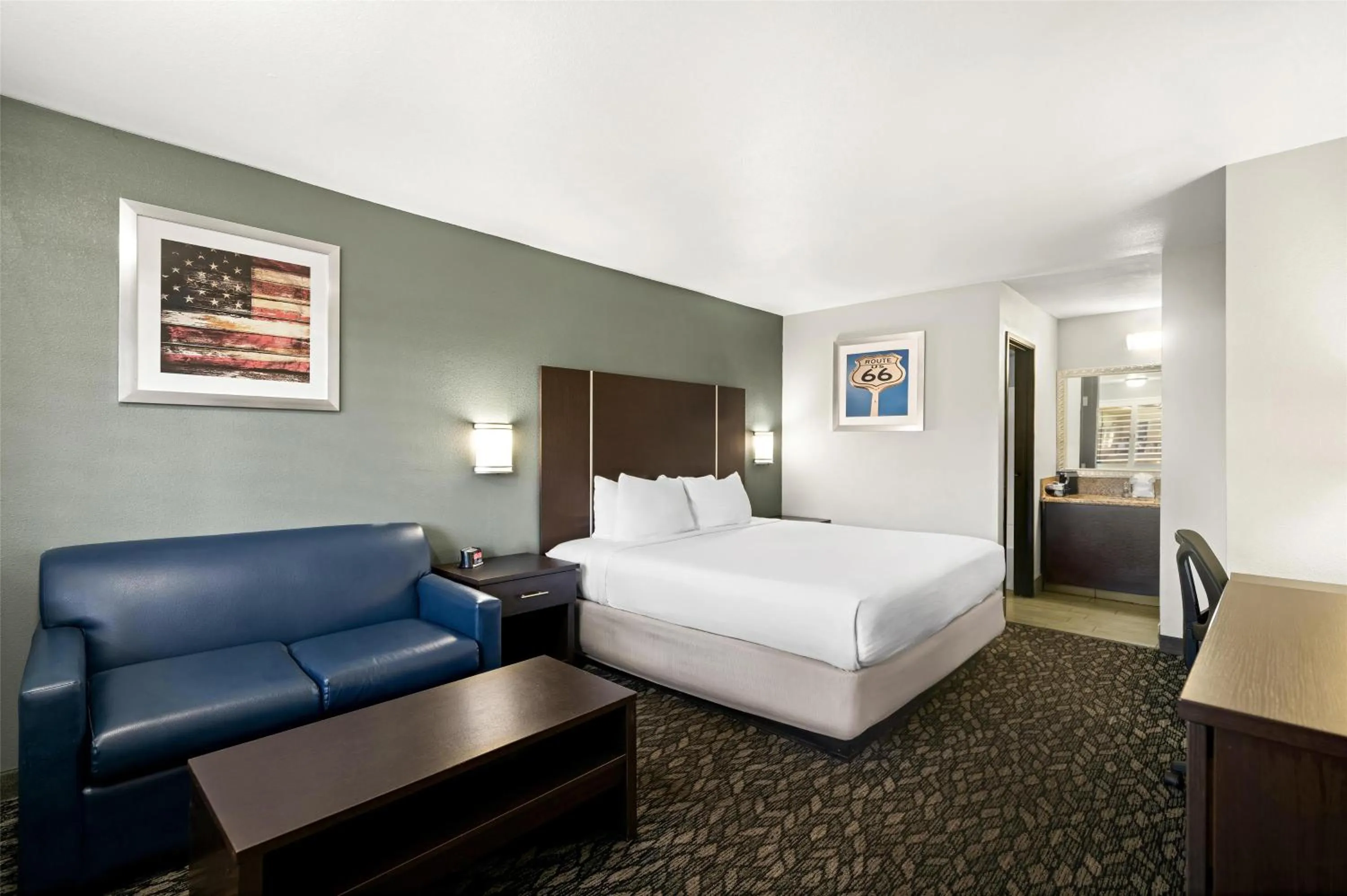 Bedroom, Bed in Best Western Desert Villa Inn