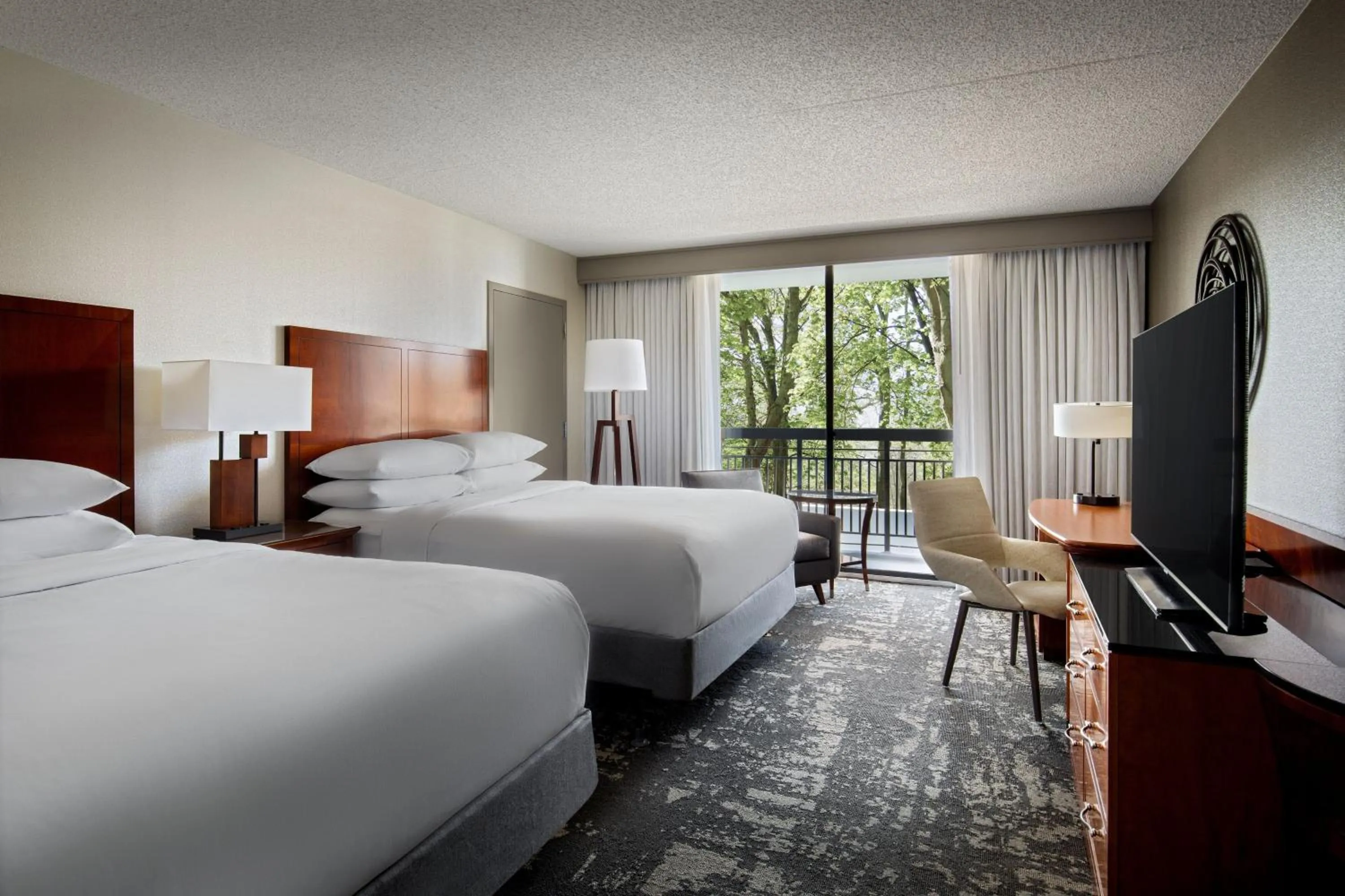 Photo of the whole room, Bed in Marriott Park Ridge