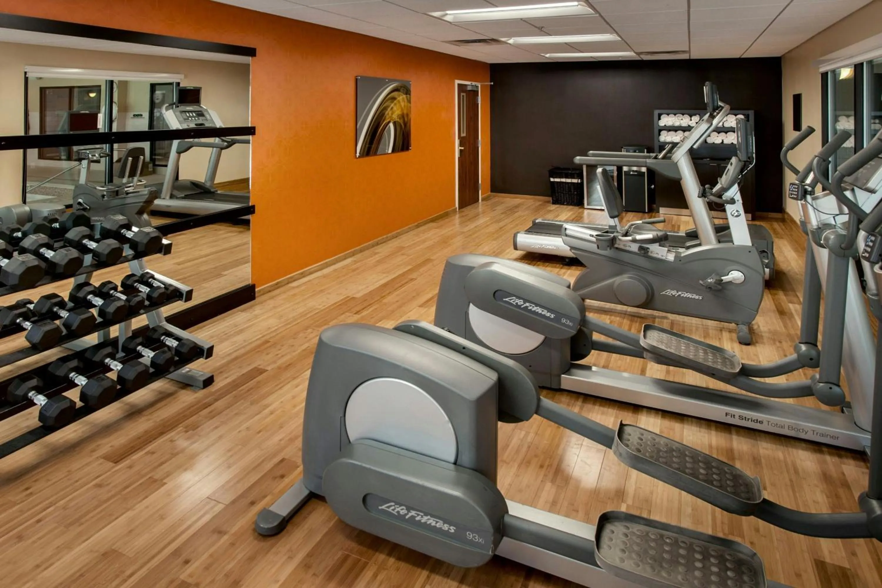 Fitness centre/facilities in Courtyard Parsippany