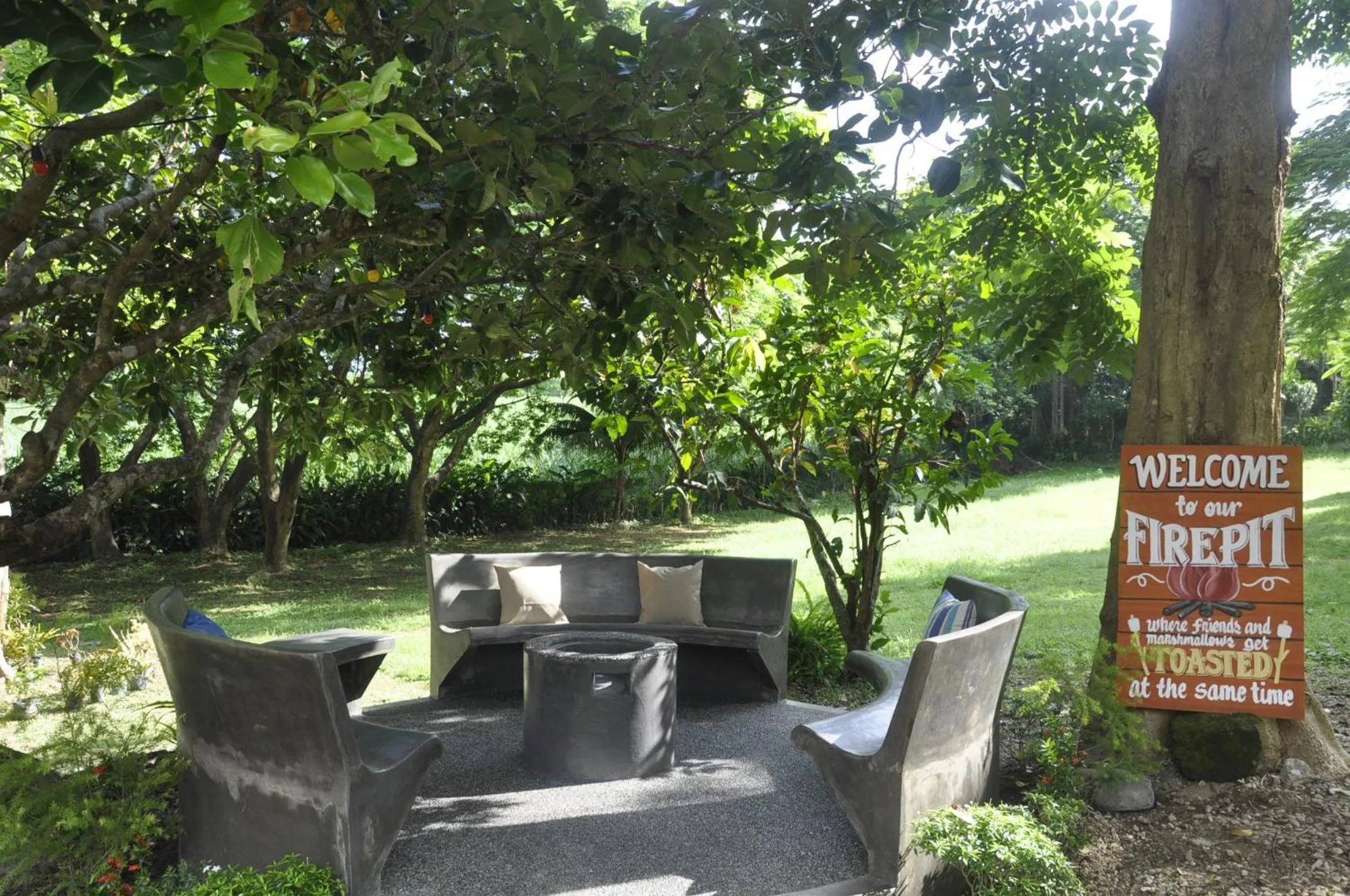 BBQ facilities in Plantacion Isabelle