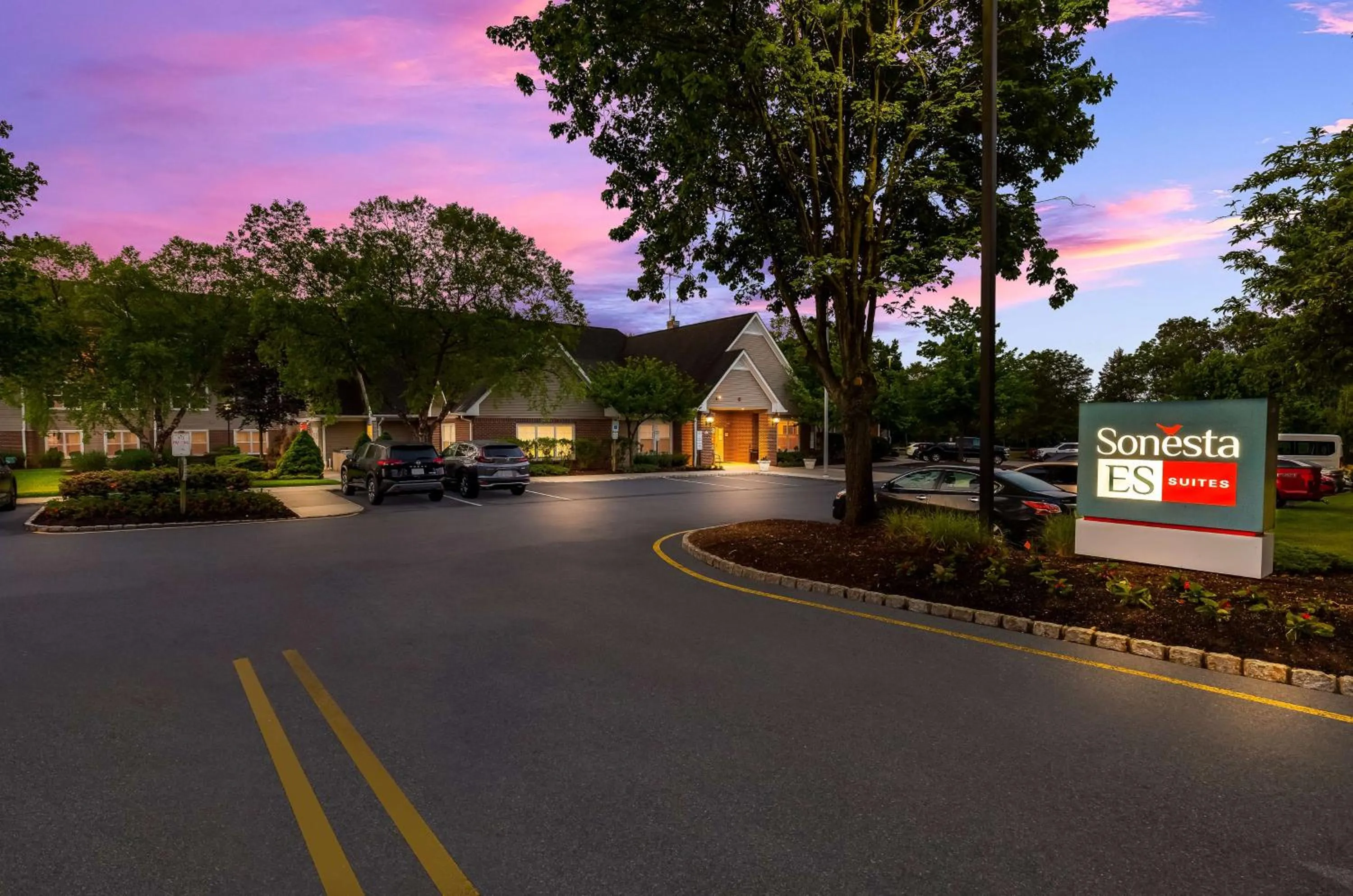 Property building in Sonesta ES Suites Parsippany Morris Plains