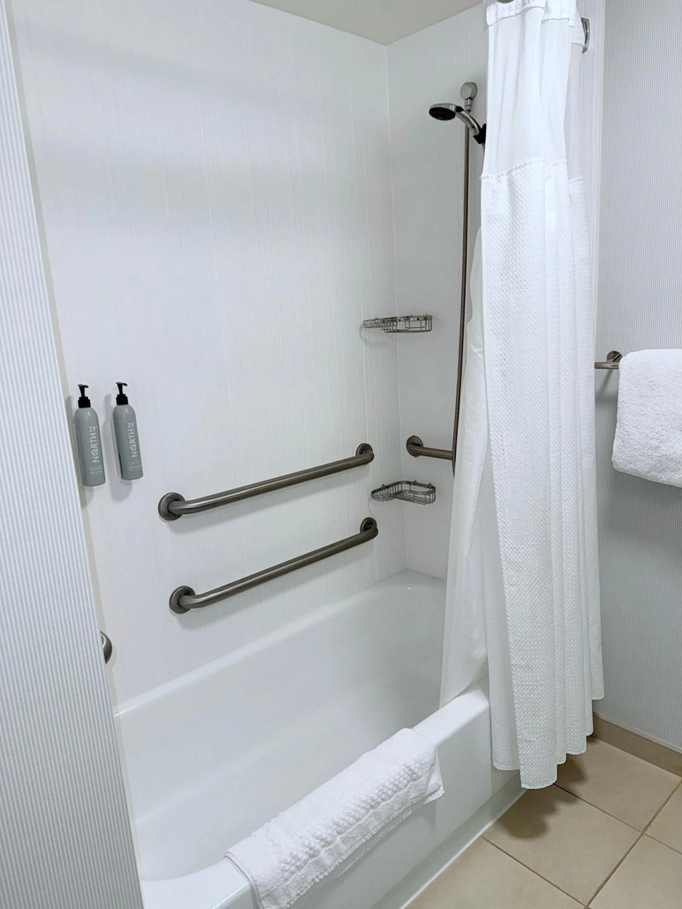 Bathroom in Courtyard by Marriott Fishkill