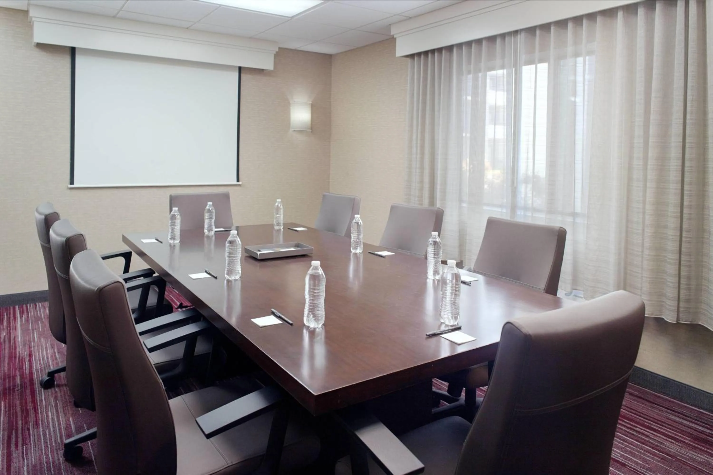 Meeting/conference room in Courtyard Greenville Haywood Mall