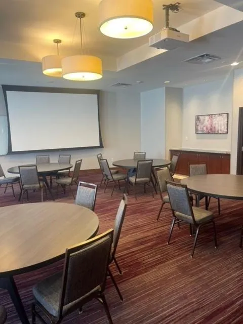 Meeting/conference room in Courtyard Marriott Houston Pearland