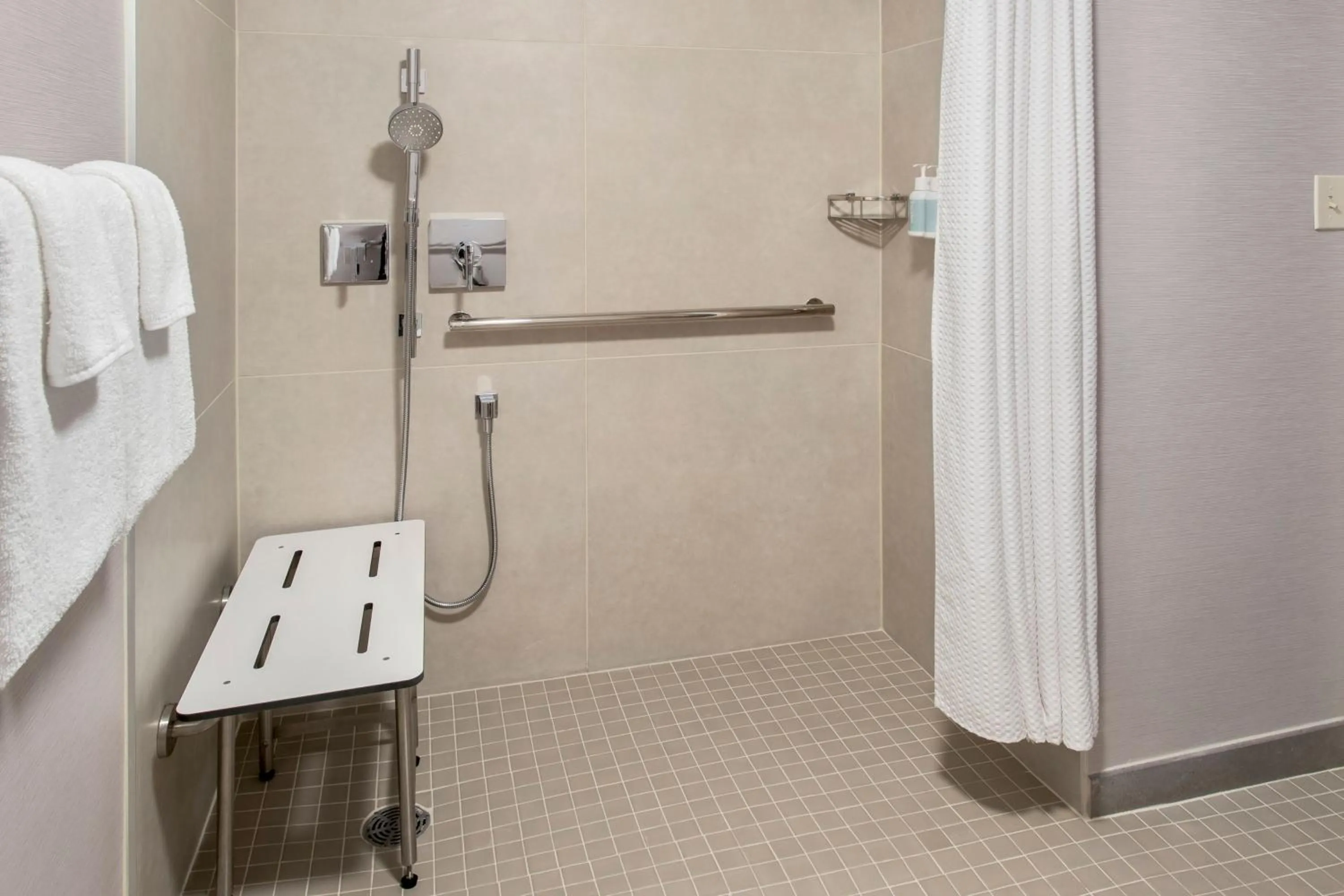 Bathroom in Courtyard by Marriott Tarrytown Westchester County