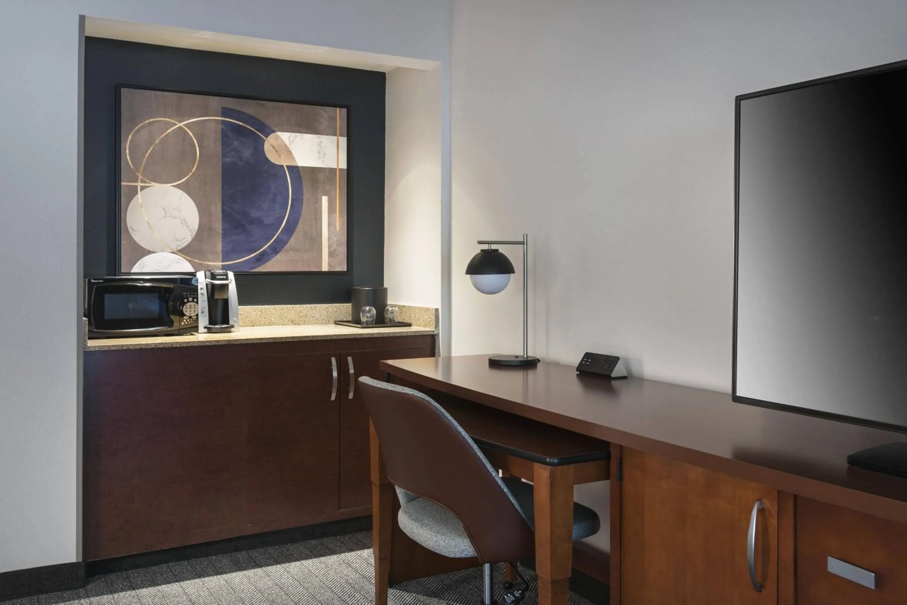 Lounge or bar in Courtyard by Marriott Norwalk