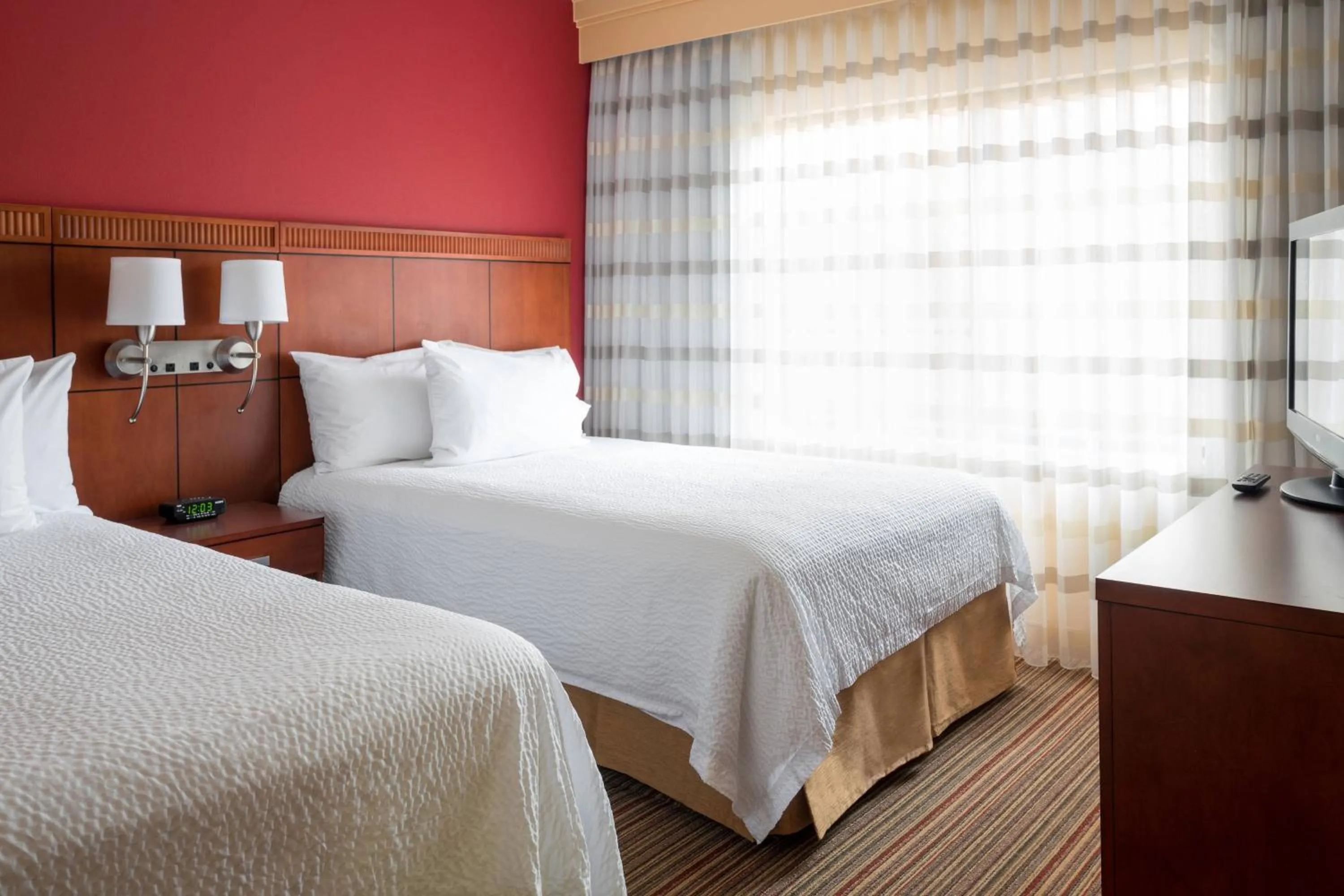 Bedroom, Bed in Courtyard by Marriott Indianapolis Airport