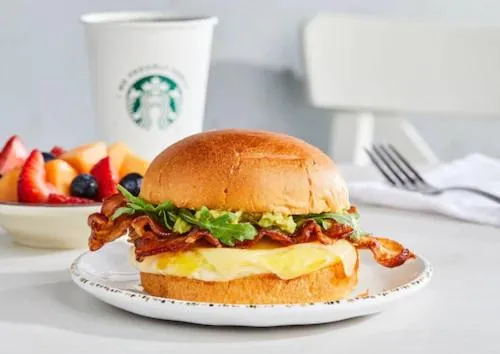 Breakfast in Courtyard by Marriott Indianapolis Airport