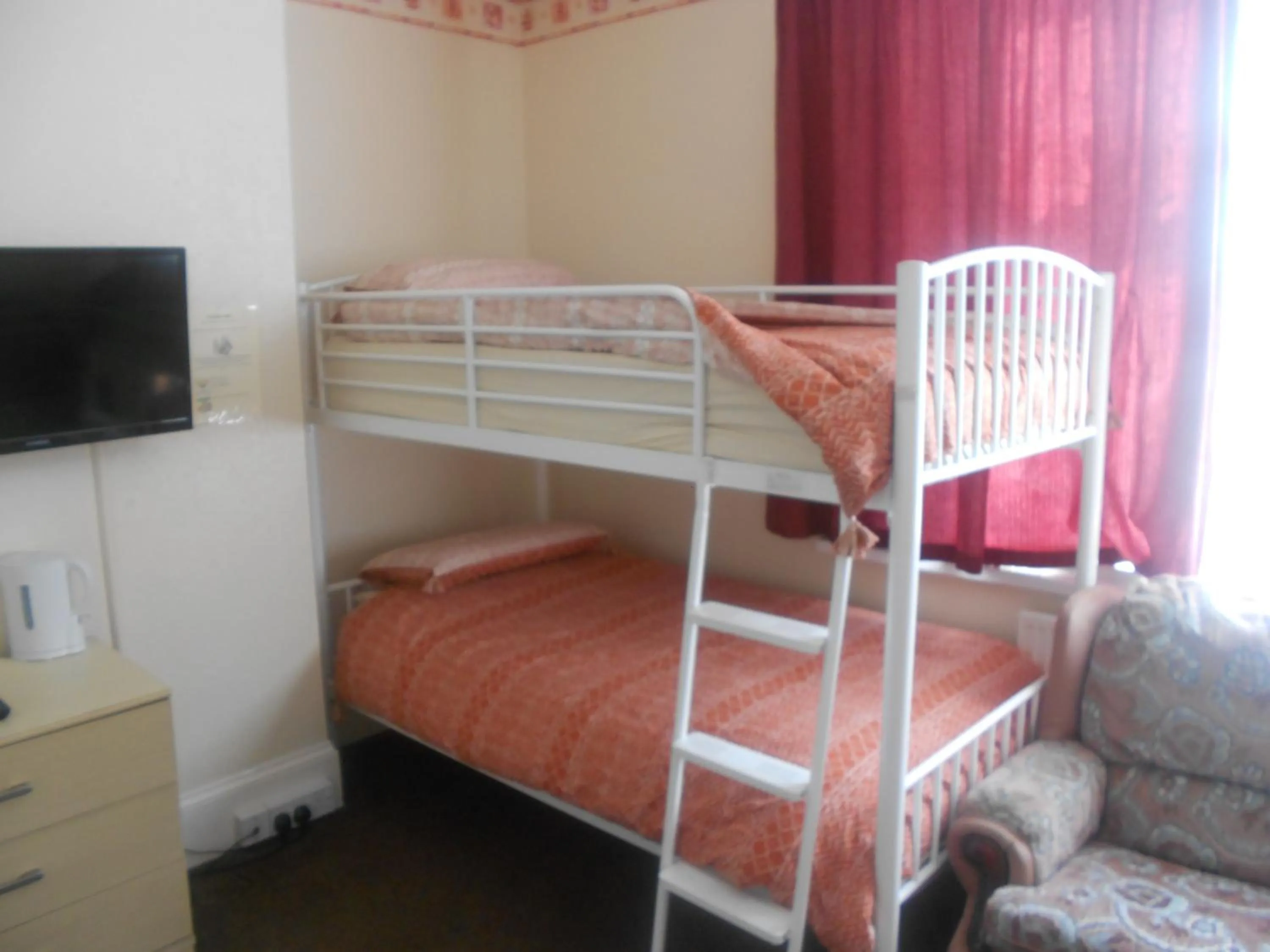 bunk bed, Bed in St Annes