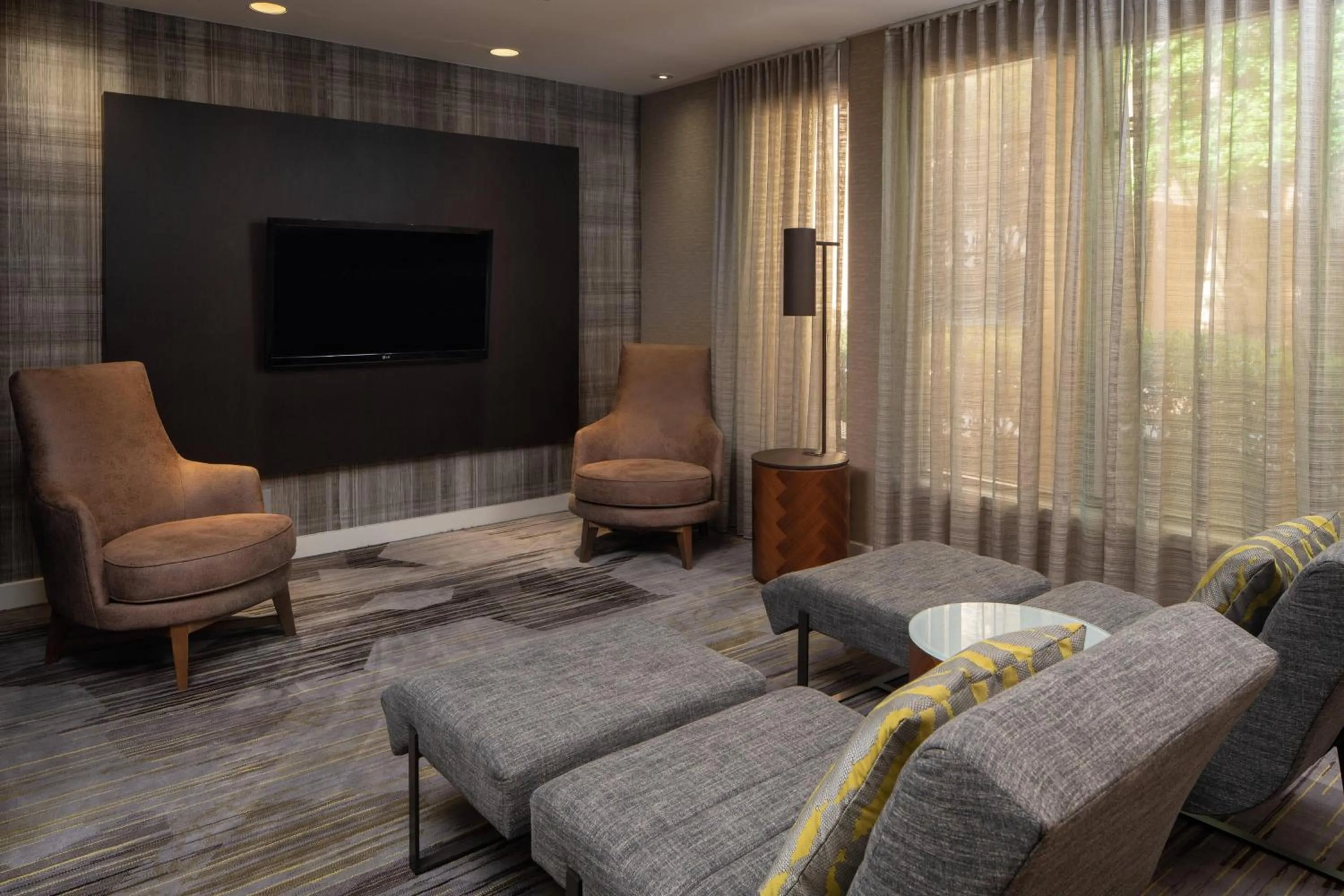 Lounge or bar in Courtyard by Marriott Jacksonville at the Mayo Clinic Campus/Beaches