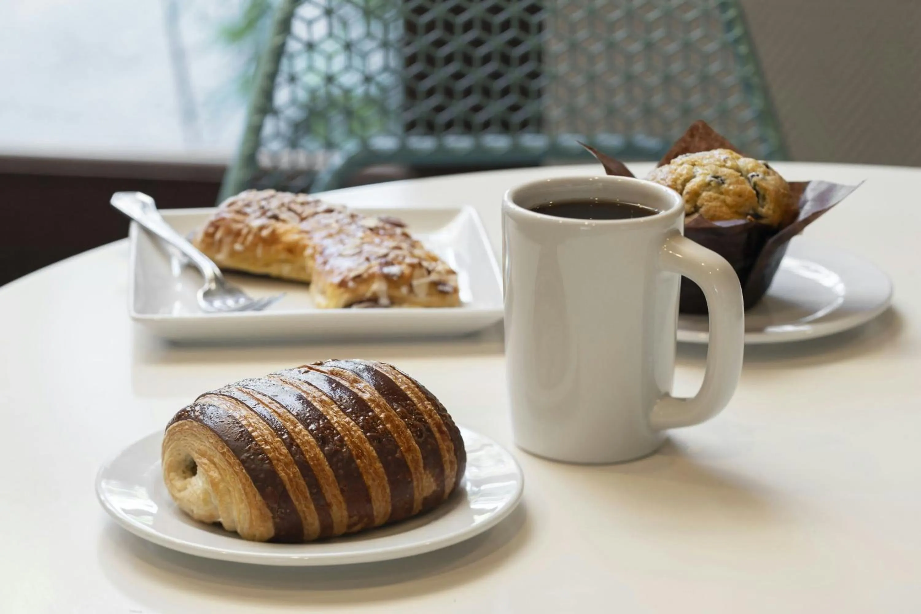 Restaurant/places to eat in Torrance Marriott Redondo Beach