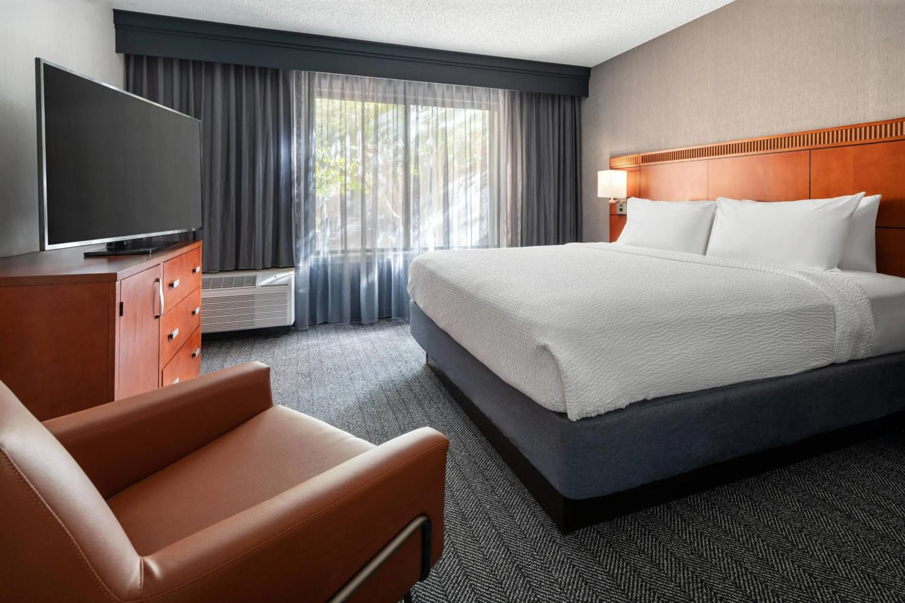 Bedroom, Bed in Courtyard Los Angeles Torrance/Palos Verdes